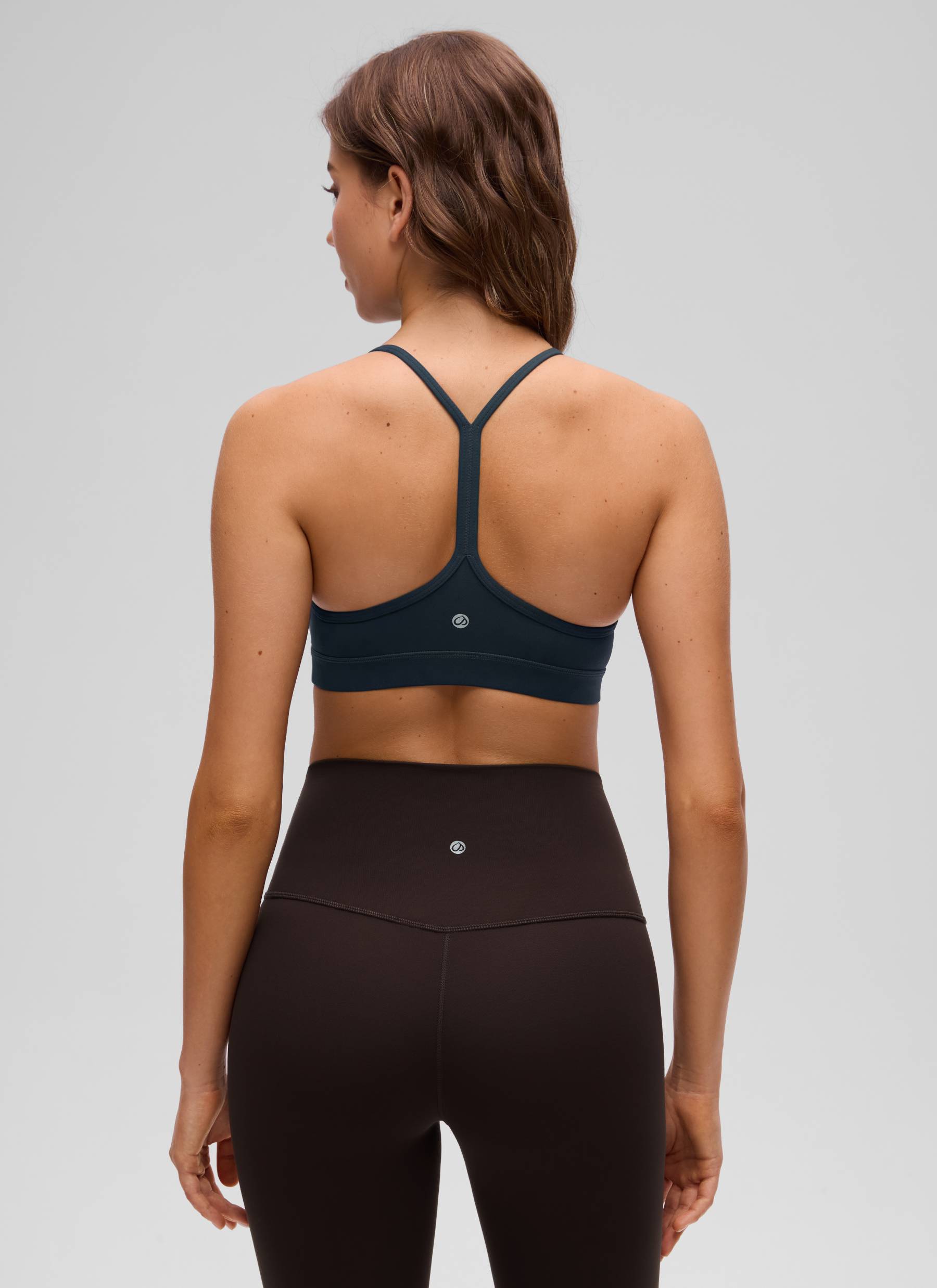 Áo lót thể thao CRZ YOGA dành cho nữ, kiểu dáng hỗ trợ nhẹ, cổ chữ Y, kiểu dáng " Butterluxe ", màu xanh navy đậm