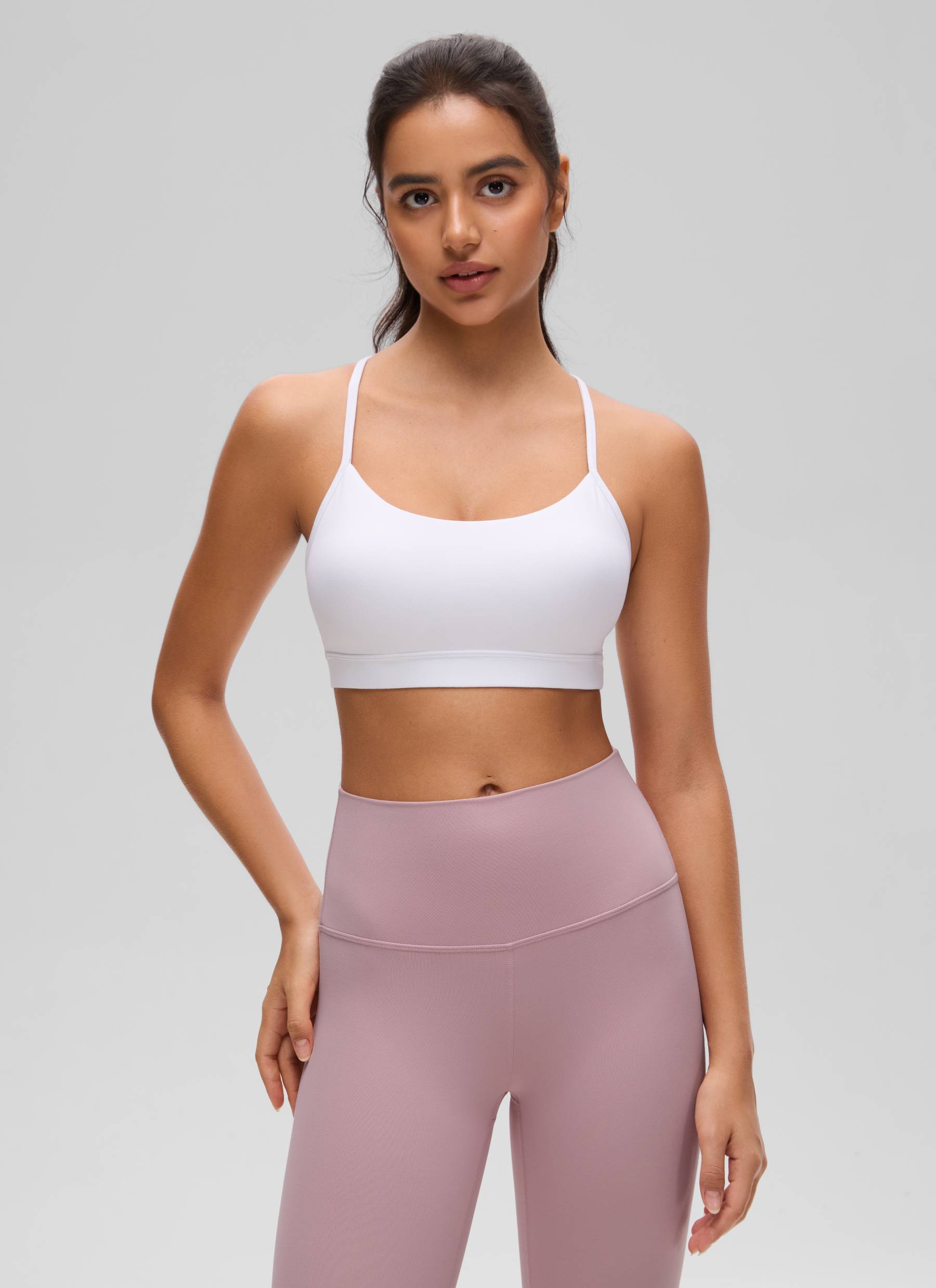 Áo lót thể thao CRZ YOGA dành cho nữ, kiểu dáng hỗ trợ nhẹ, thiết kế " Butterluxe ", cổ chữ Y, màu trắng