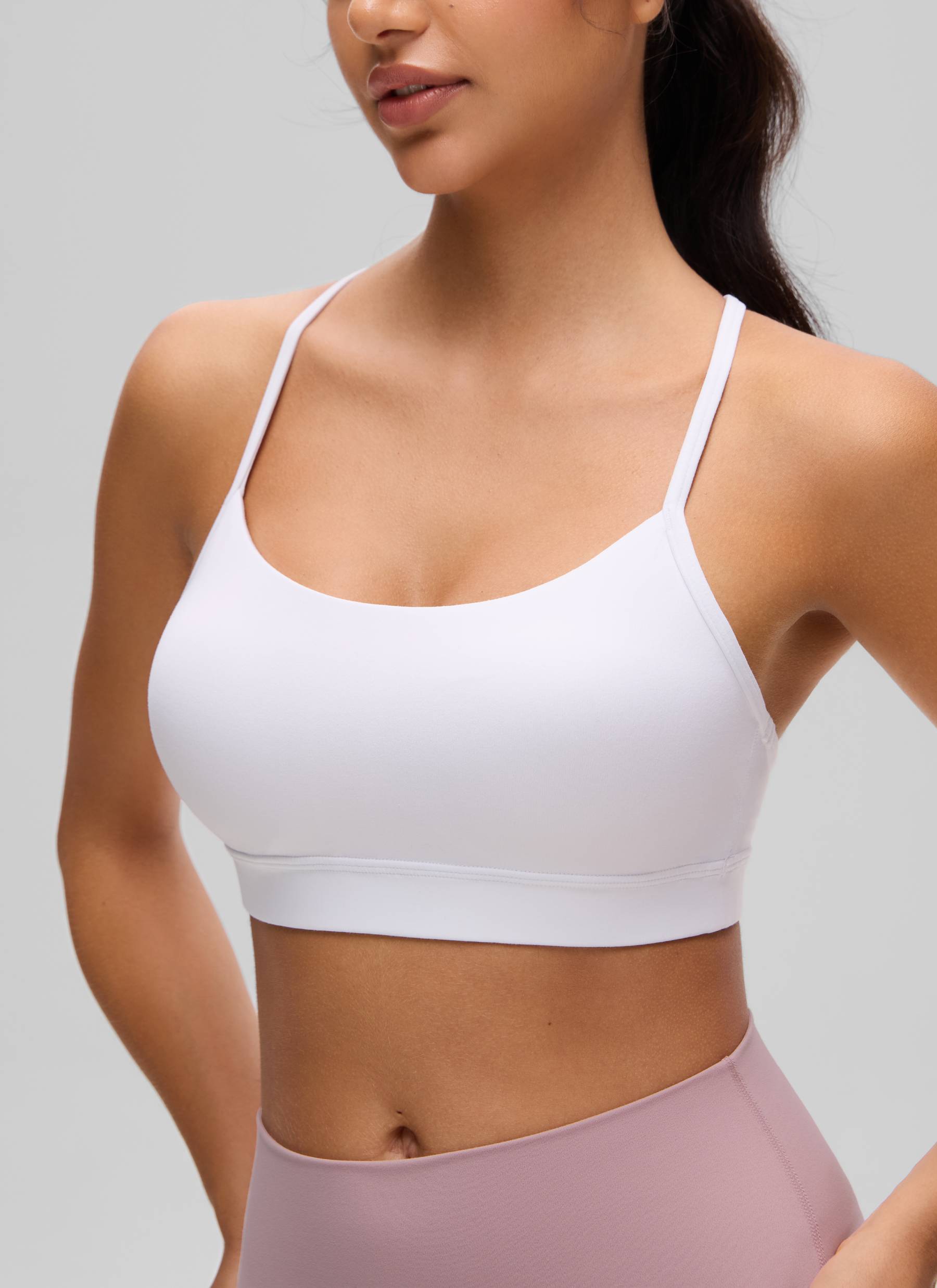Áo lót thể thao CRZ YOGA dành cho nữ, kiểu dáng hỗ trợ nhẹ, thiết kế " Butterluxe ", cổ chữ Y, màu trắng