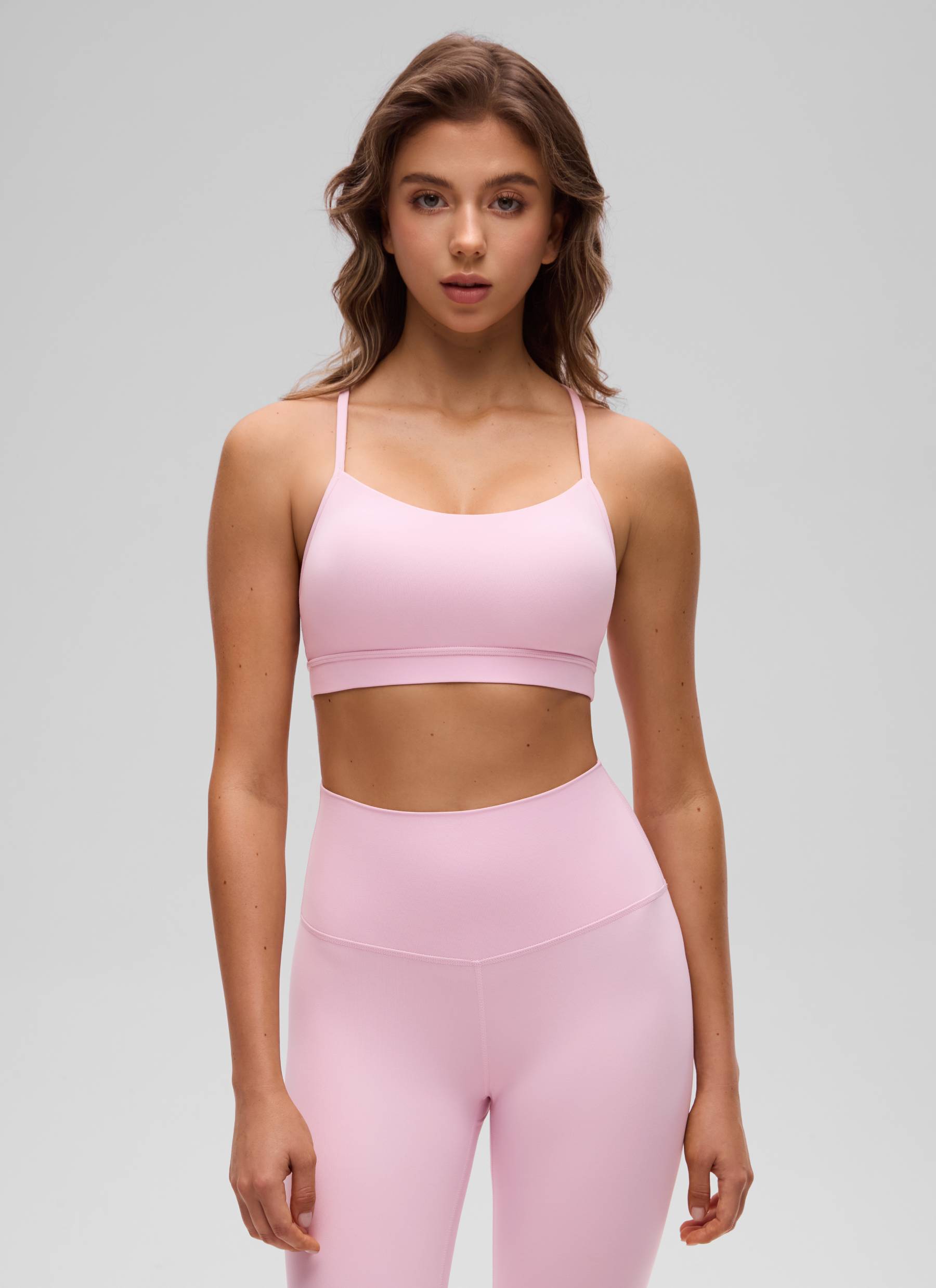 Áo lót thể thao CRZ YOGA dành cho nữ, kiểu dáng hỗ trợ nhẹ, thiết kế " Butterluxe ", cổ chữ Y, màu hồng hoa mẫu đơn