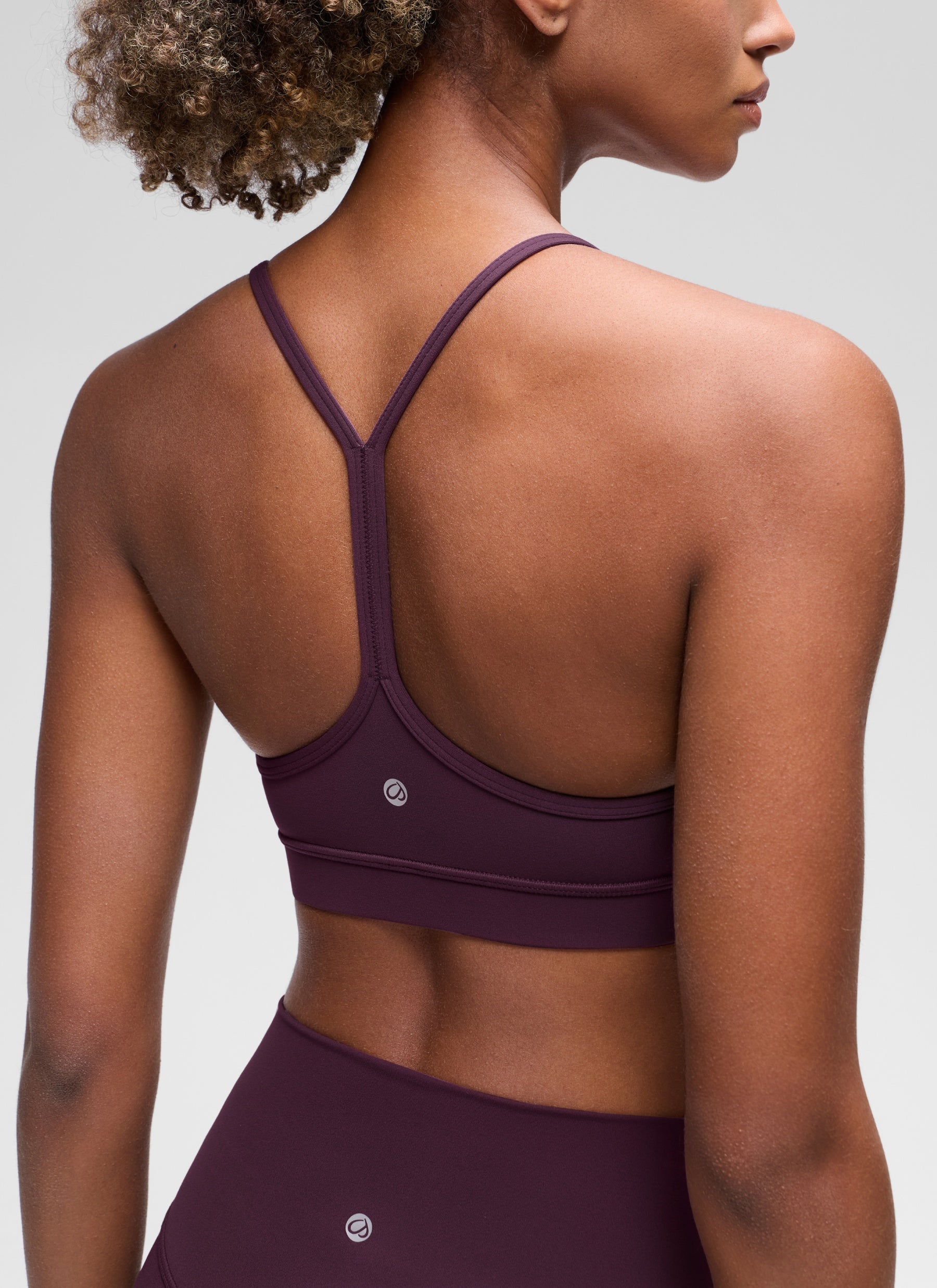 Áo lót thể thao CRZ YOGA dành cho nữ, kiểu dáng hỗ trợ nhẹ, cổ chữ Y, kiểu dáng " Butterluxe ", màu tím đậm