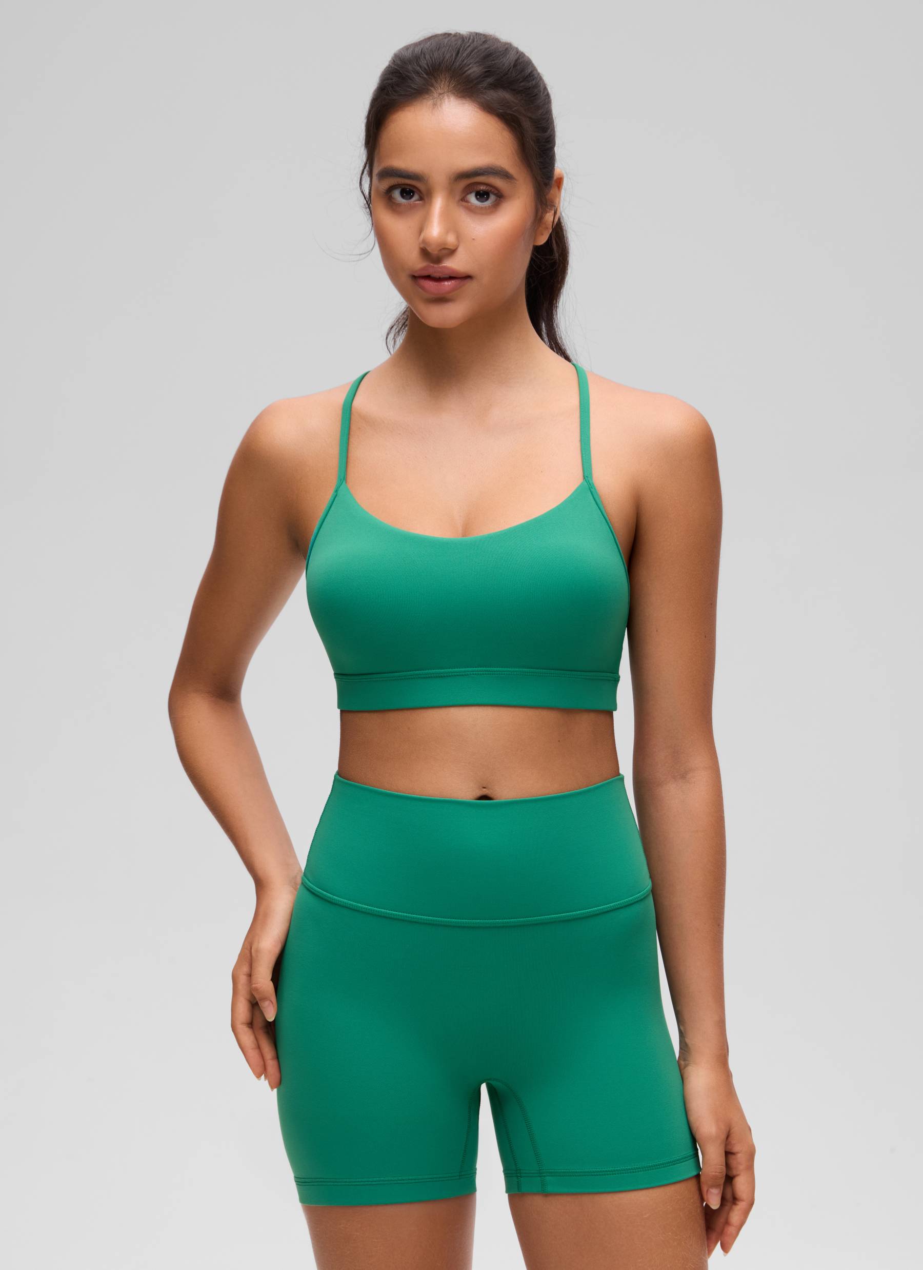 Áo lót thể thao CRZ YOGA dành cho nữ, kiểu dáng hỗ trợ nhẹ, cổ chữ Y, kiểu dáng " Butterluxe ", màu Cascadia Green