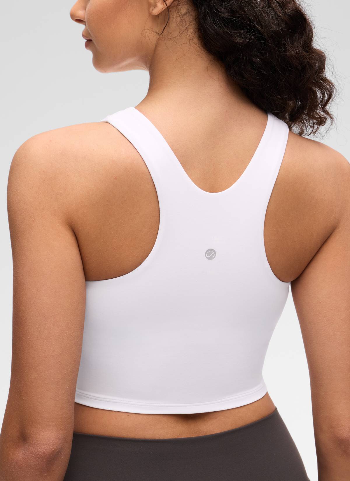 CRZ YOGA  Áo thun không tay dành cho nữ tập yoga, cổ cao, lưng khoét sâu, độ hỗ trợ thấp, chất liệu Butterluxe , màu trắng