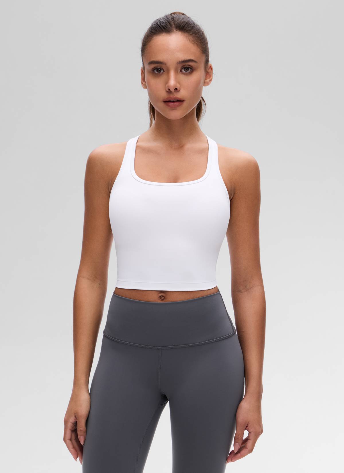 CRZ YOGA Áo lót thể thao dành cho nữ tập yoga, độ nâng đỡ thấp, kiểu cổ tròn và lưng chữ Y, màu trắng, thuộc dòng “ Butterluxe ”