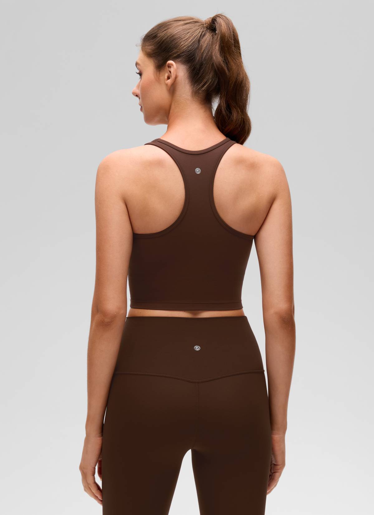 CRZ YOGA Áo lót thể thao dành cho nữ tập yoga, độ nâng đỡ thấp, kiểu cổ tròn và lưng chữ Y, màu nâu Lava, thuộc dòng Butterluxe