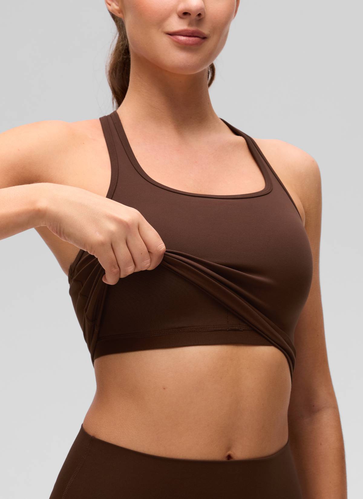 CRZ YOGA Áo lót thể thao dành cho nữ tập yoga, độ nâng đỡ thấp, kiểu cổ tròn và lưng chữ Y, màu nâu Lava, thuộc dòng Butterluxe