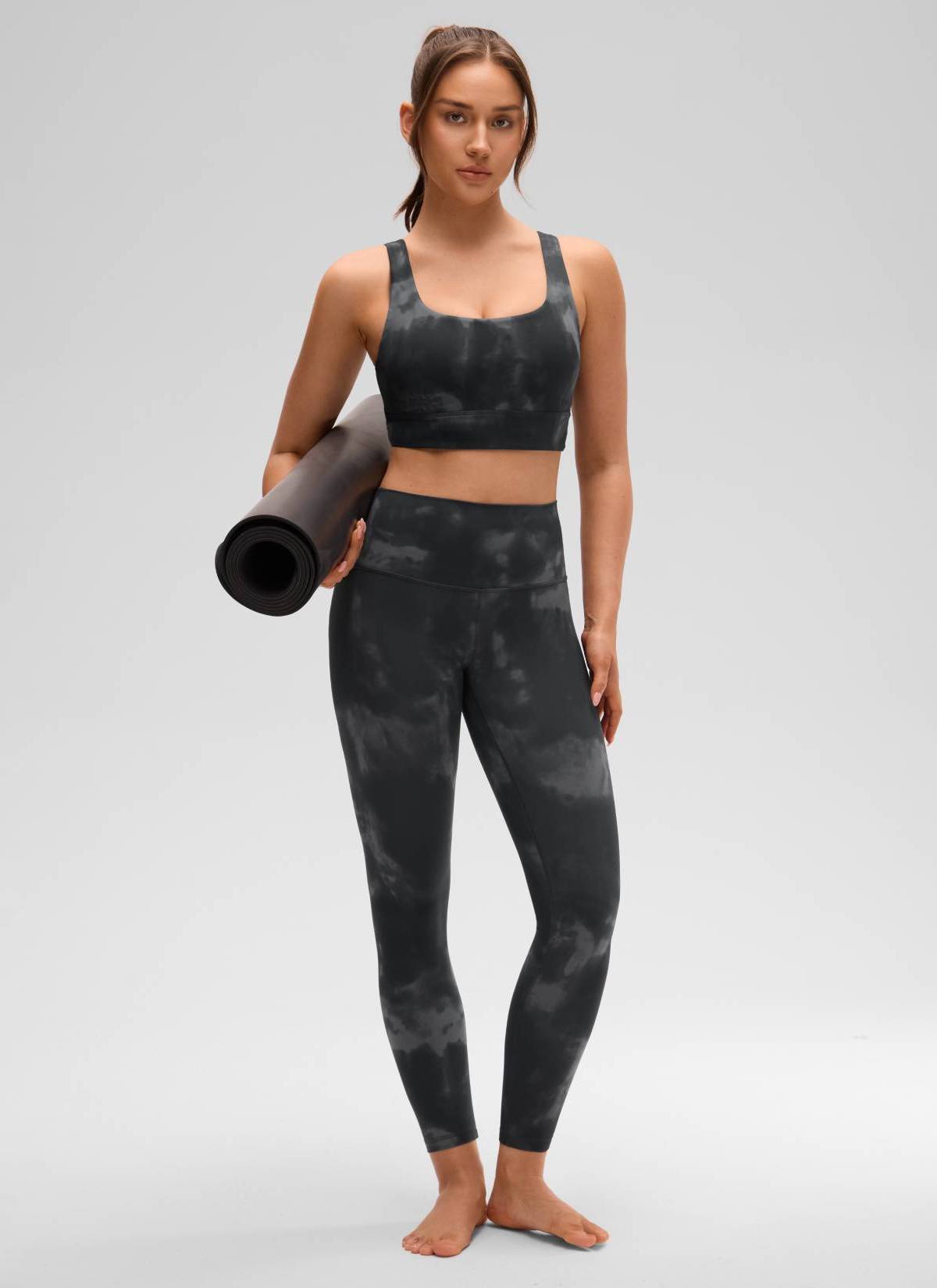 Butterluxe Áo lót thể thao CRZ YOGA dành cho nữ, kiểu dáng yoga, độ nâng đỡ thấp, cổ chữ U, lưng chữ U, dáng dài, màu xám, họa tiết hoa tie-dye