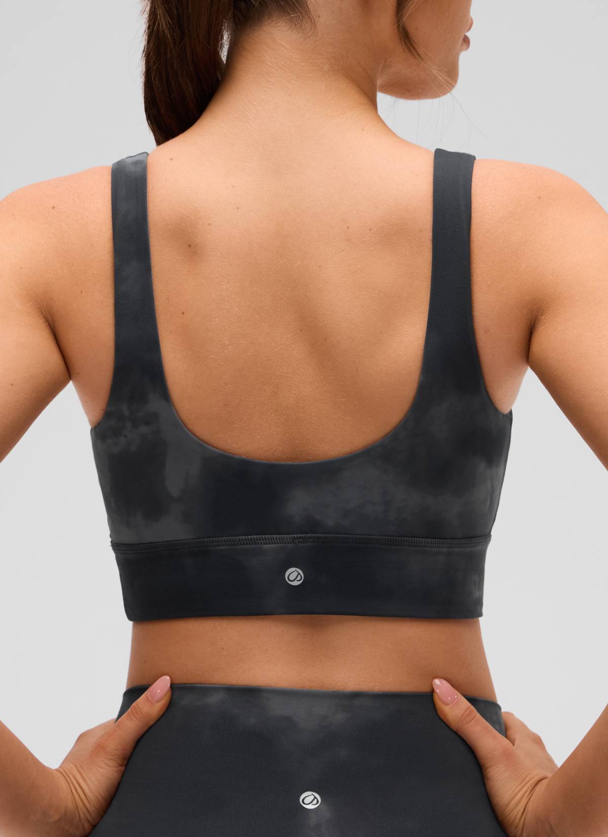 Butterluxe Áo lót thể thao CRZ YOGA dành cho nữ, kiểu dáng yoga, độ nâng đỡ thấp, cổ chữ U, lưng chữ U, dáng dài, màu xám, họa tiết hoa tie-dye