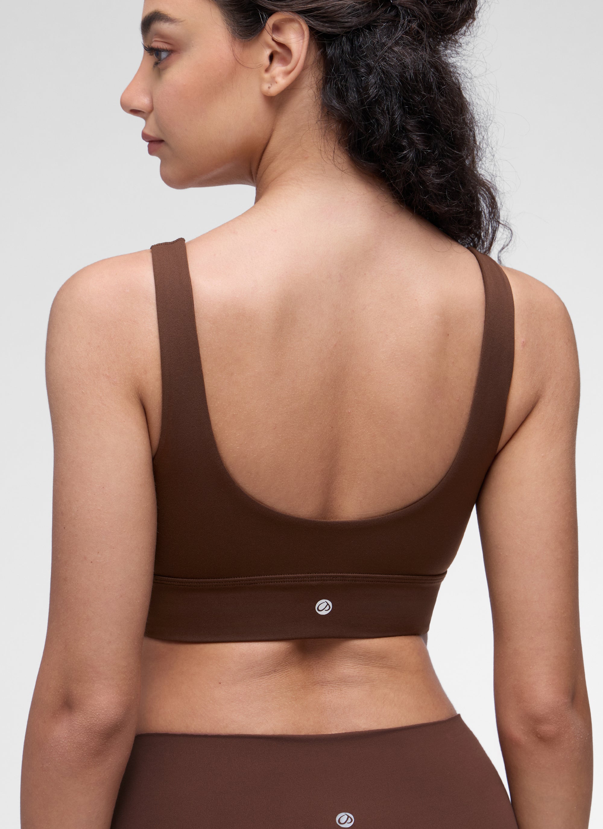 Áo lót thể thao CRZ YOGA dành cho nữ, kiểu dáng Low Support, cổ chữ U, lưng chữ U, dáng dài, màu nâu Lava Butterluxe