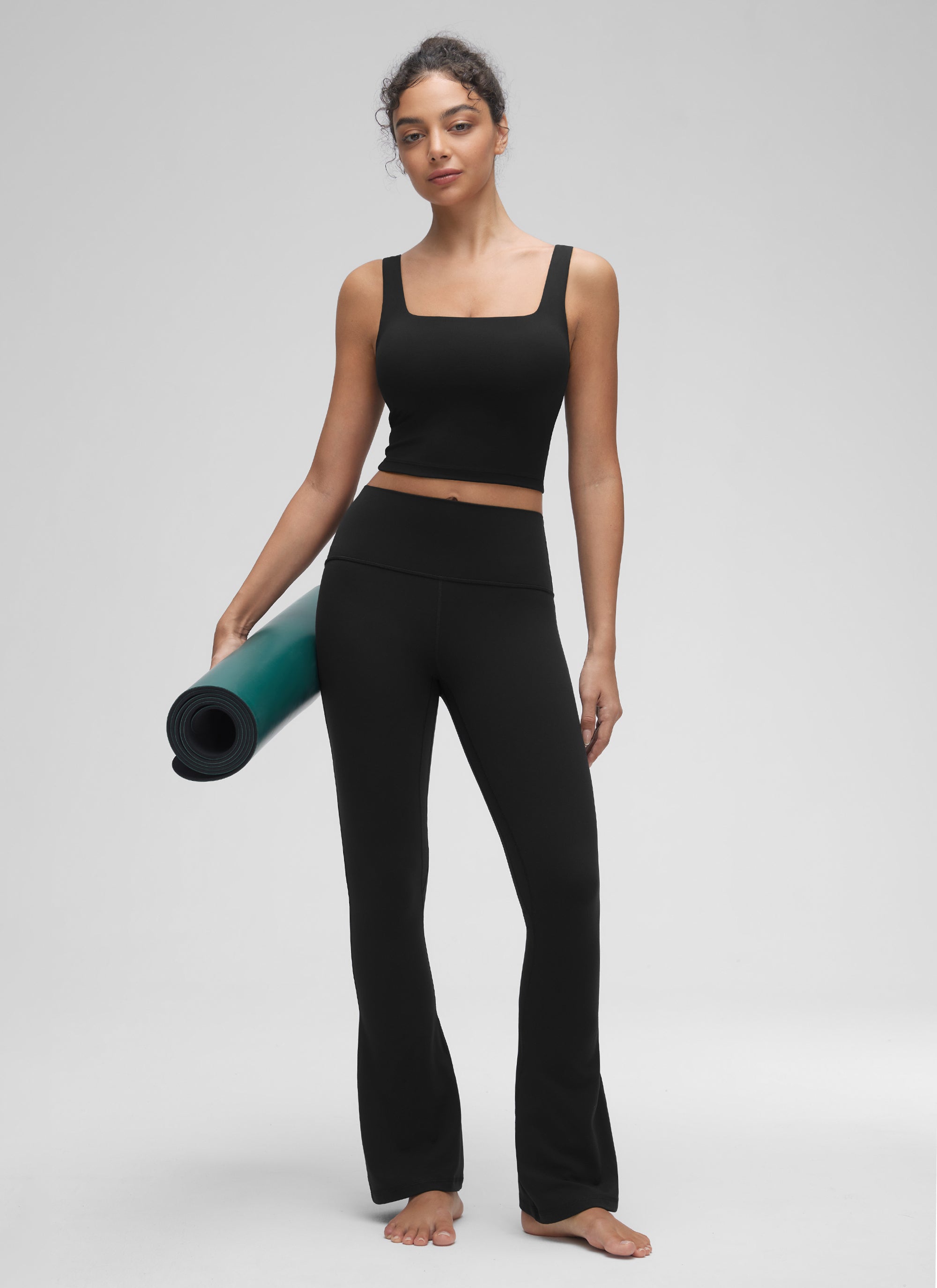 CRZ YOGA Áo lót thể thao dài dành cho nữ tập yoga, thiết kế cổ vuông, chất liệu vải " Butterluxe ", tác động nhẹ, màu đen
