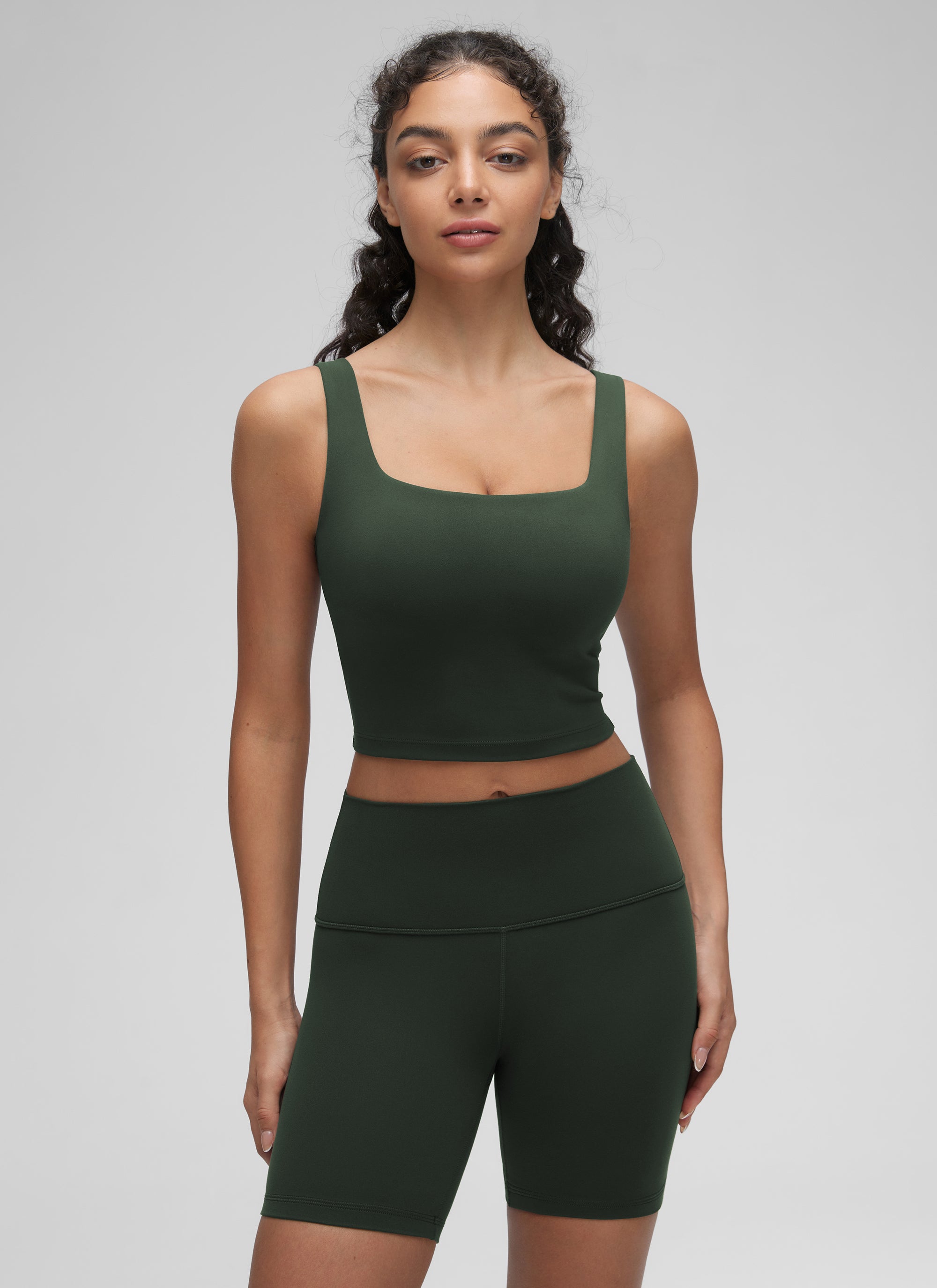 CRZ YOGA Áo lót thể thao dài dành cho nữ tập yoga, tác động nhẹ, kiểu dáng " Butterluxe ", cổ vuông, màu xanh lá cây Legend