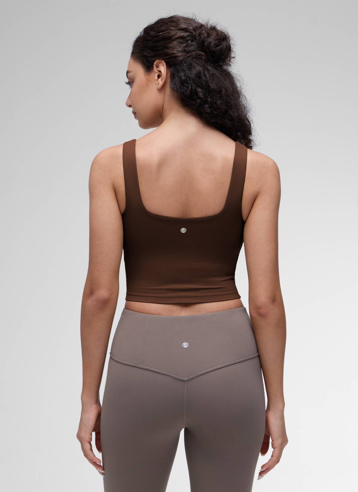 CRZ YOGA Áo lót thể thao dài dành cho nữ tập yoga, thiết kế cổ vuông, chất liệu vải " Butterluxe ", màu nâu Lava