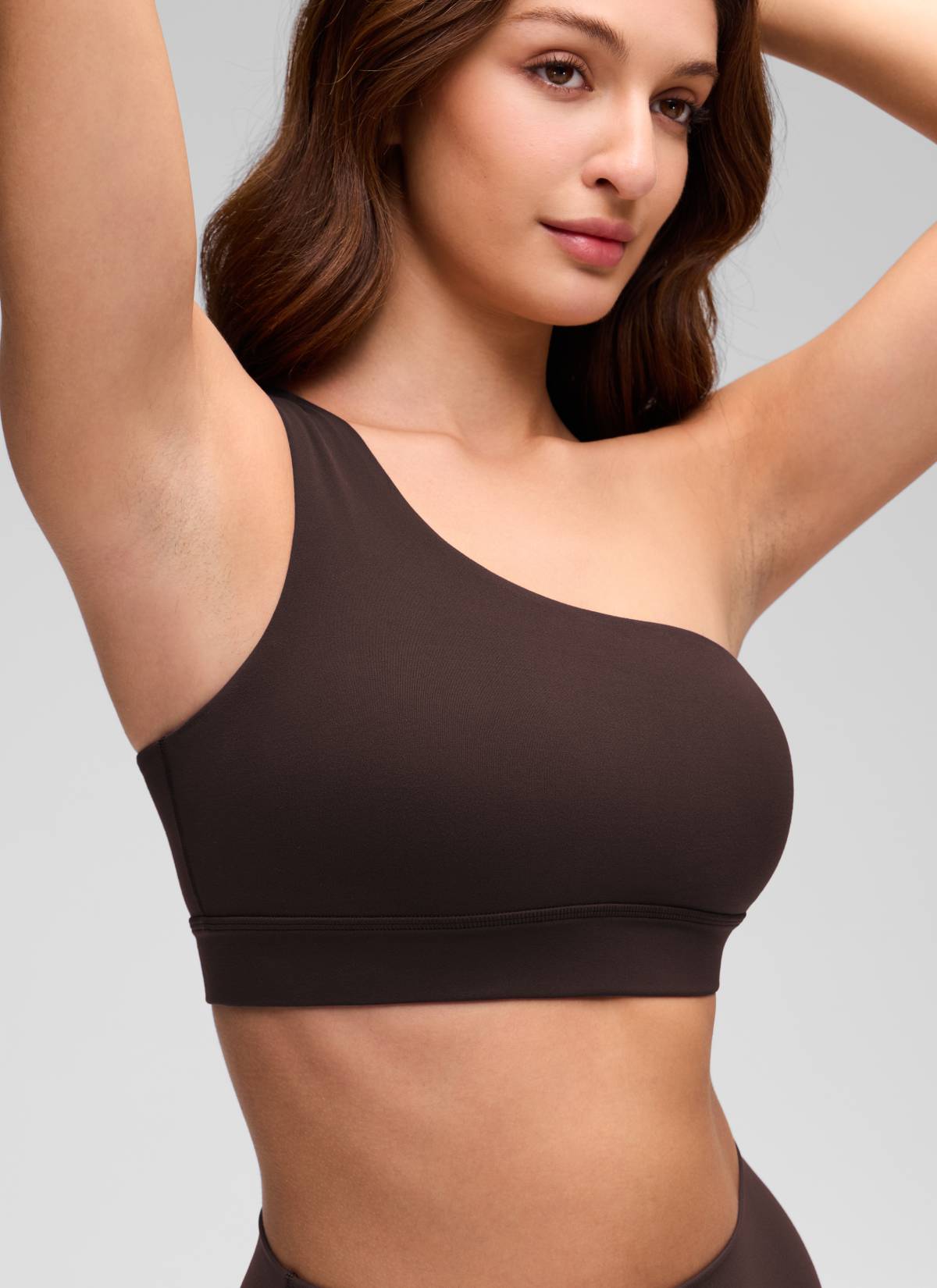 CRZ YOGA Butterluxe Áo lót thể thao một vai dành cho nữ, thiết kế bất đối xứng, có đệm, màu nâu sô-cô-la nóng