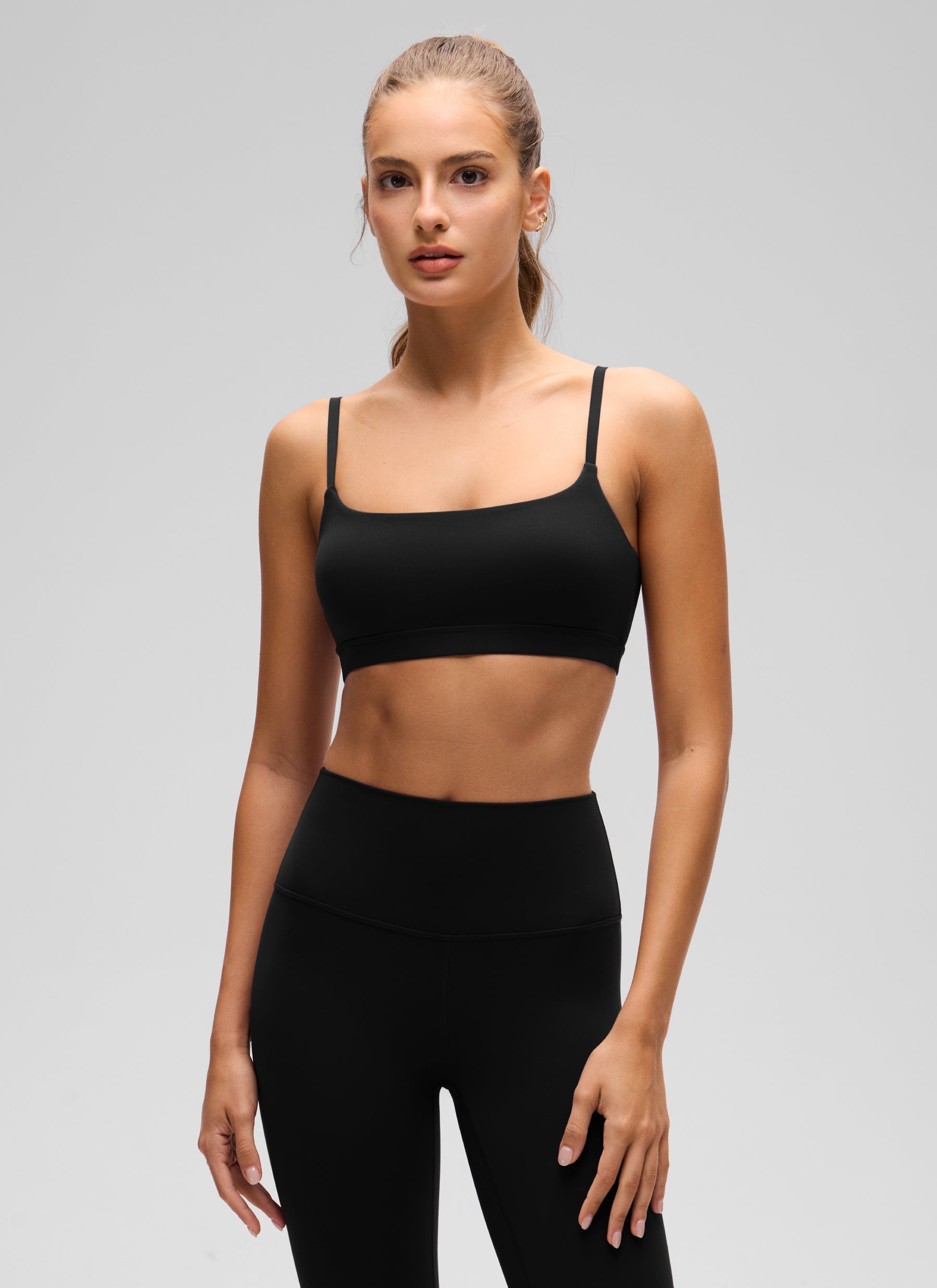 CRZ YOGA - Áo lót thể thao dành cho nữ kiểu cổ tròn, dây mảnh có thể điều chỉnh, chất liệu vải " Butterluxe ", màu đen