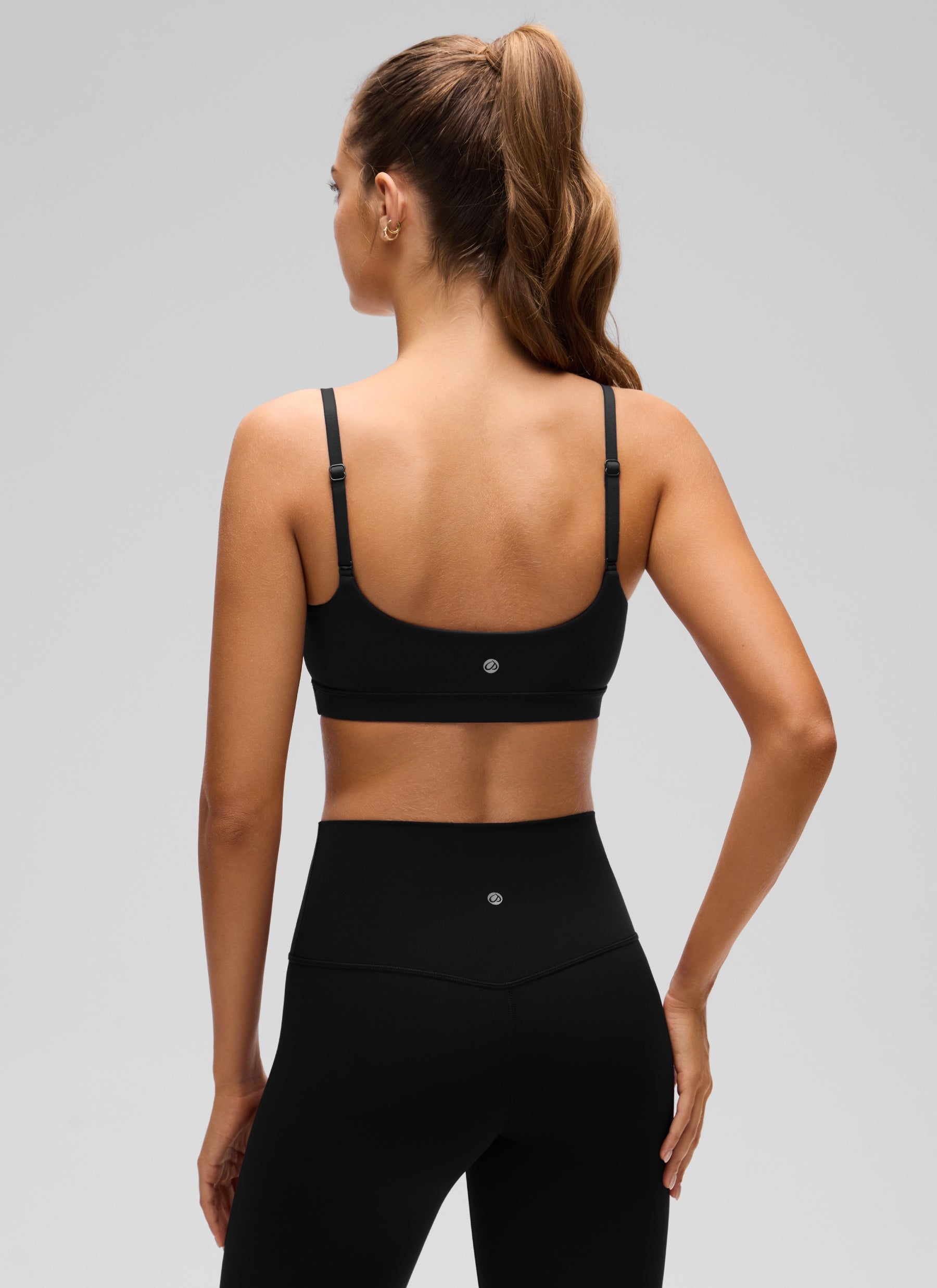 CRZ YOGA - Áo lót thể thao dành cho nữ kiểu cổ tròn, dây mảnh có thể điều chỉnh, chất liệu vải " Butterluxe ", màu đen
