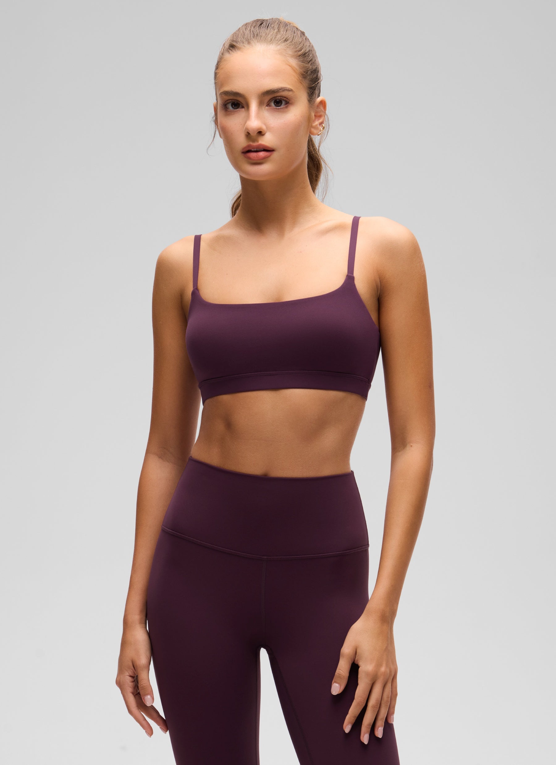 CRZ YOGA Áo lót thể thao dành cho nữ kiểu cổ tròn, dây mảnh có thể điều chỉnh, chất liệu vải " Butterluxe ", màu tím đậm