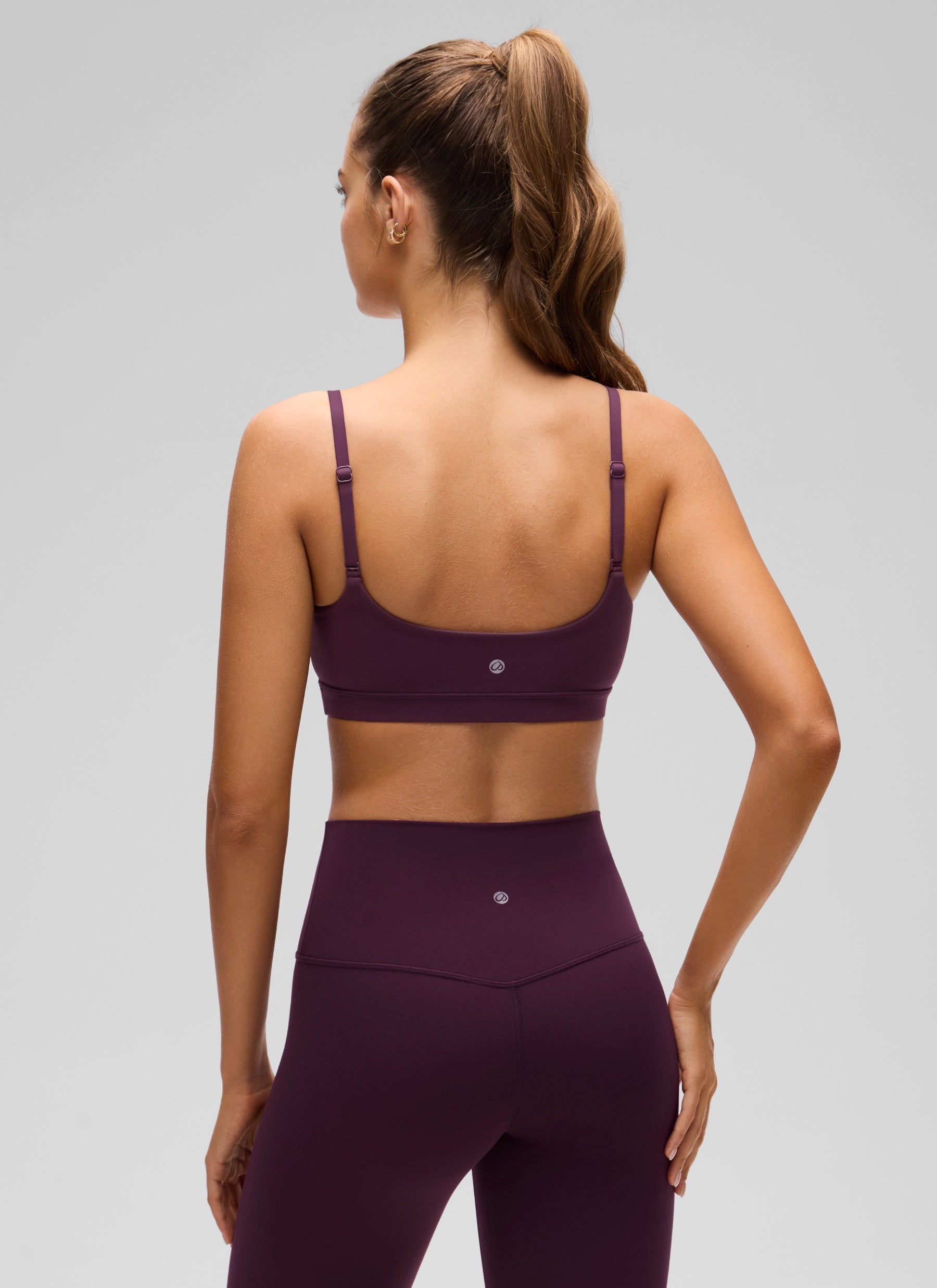 CRZ YOGA Áo lót thể thao dành cho nữ kiểu cổ tròn, dây mảnh có thể điều chỉnh, chất liệu vải " Butterluxe ", màu tím đậm