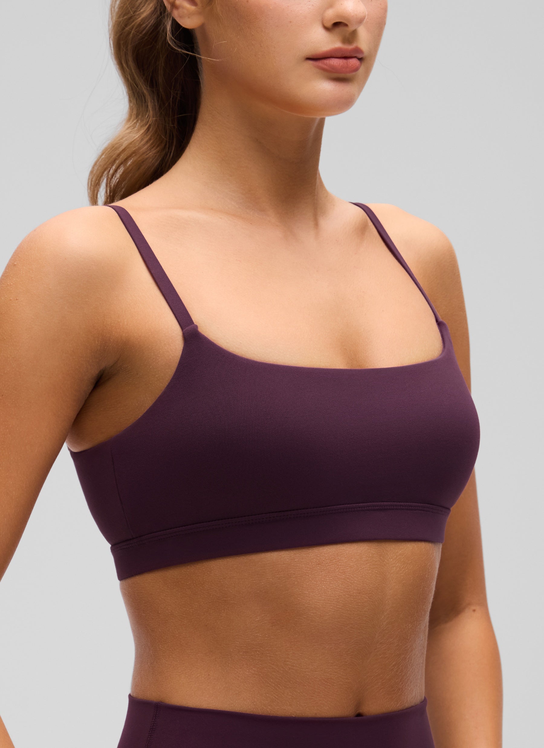CRZ YOGA Áo lót thể thao dành cho nữ kiểu cổ tròn, dây mảnh có thể điều chỉnh, chất liệu vải " Butterluxe ", màu tím đậm