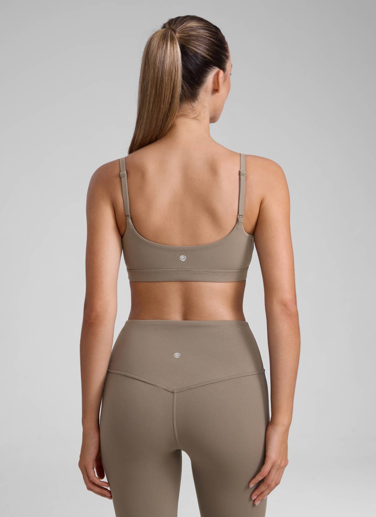 CRZ YOGA - Áo lót thể thao dành cho nữ kiểu cổ tròn, dây mảnh có thể điều chỉnh, màu xám Nomad ( Butterluxe )