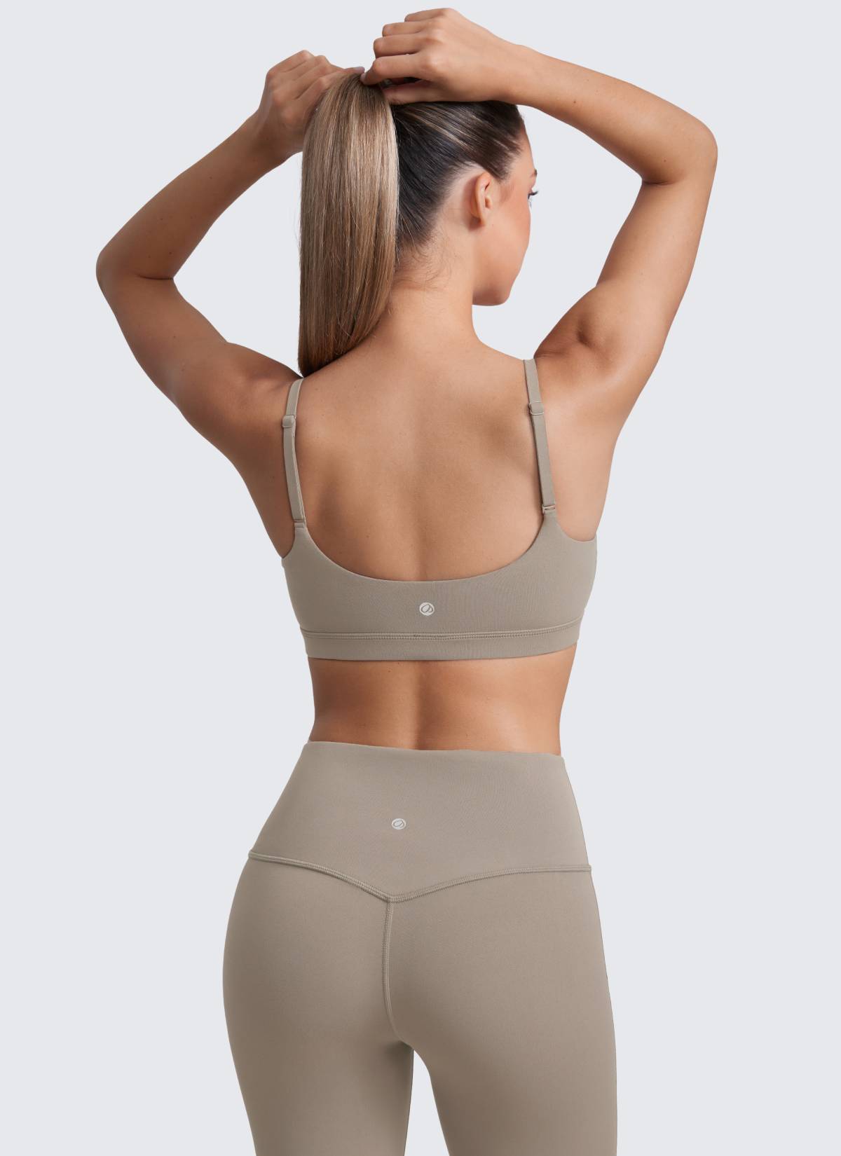 CRZ YOGA Áo lót thể thao dành cho nữ kiểu cổ tròn, dây mảnh có thể điều chỉnh, chất liệu vải " Butterluxe ", màu xám tro ấm