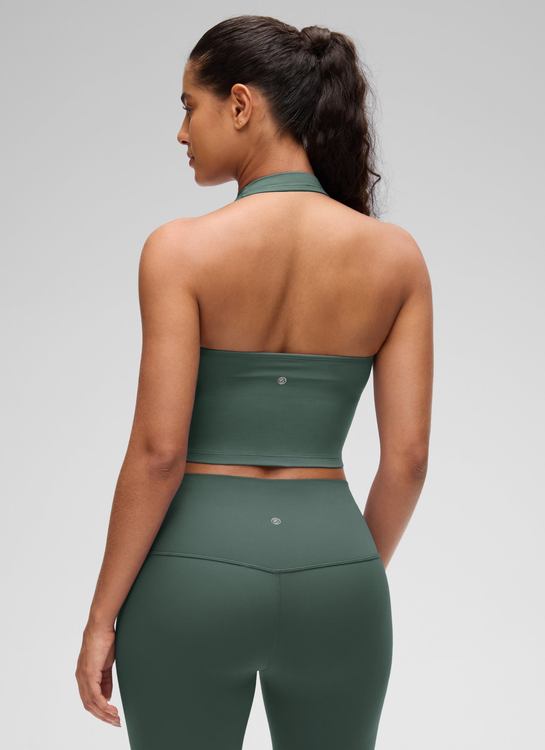 CRZ YOGA Áo lót thể thao kiểu halter dáng dài dành cho nữ, kết hợp áo crop top, họa tiết “ Butterluxe ”, màu xanh lá rừng đậm