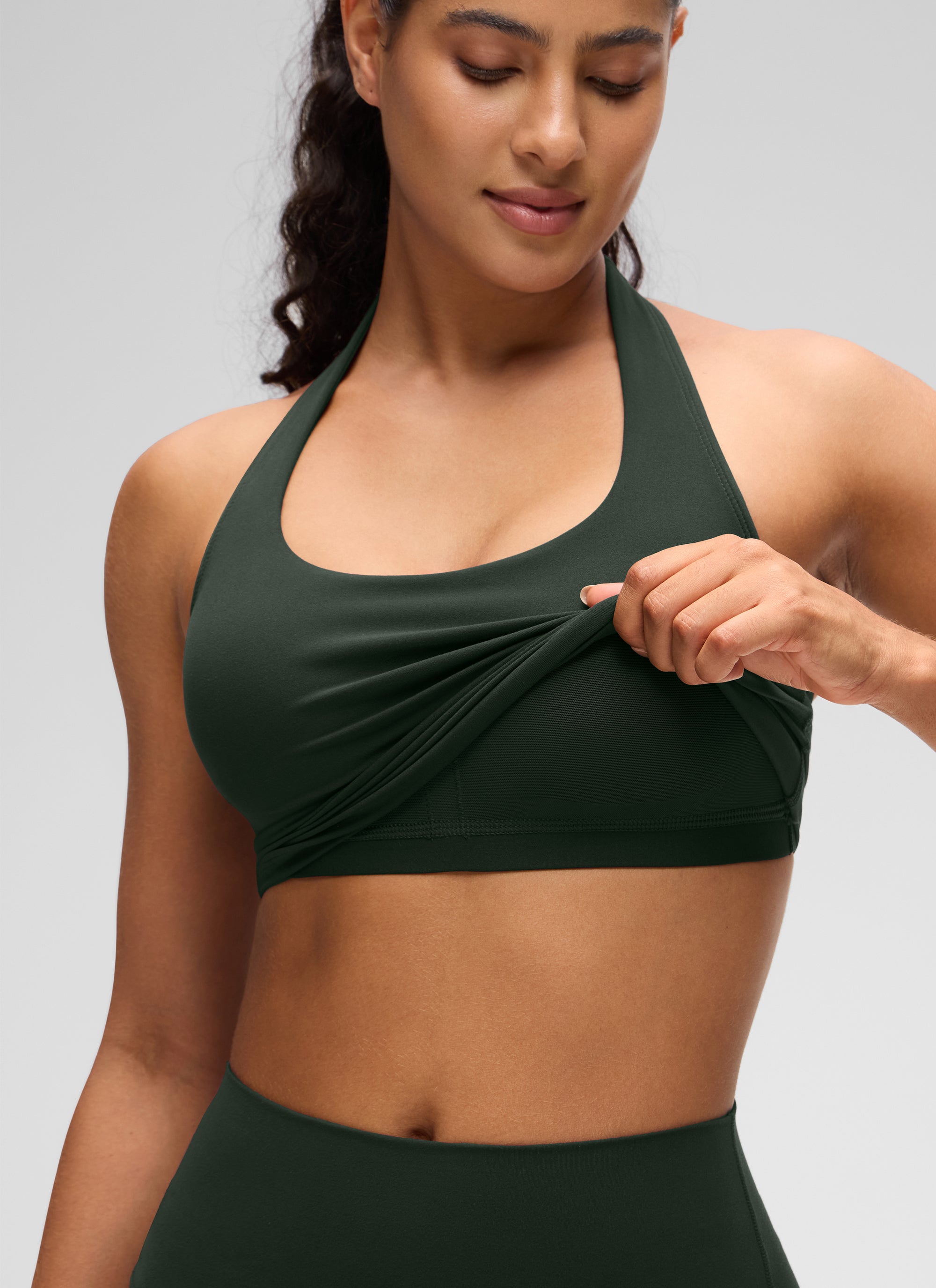 CRZ YOGA Áo lót thể thao kiểu halter dáng dài dành cho nữ, áo crop top thể thao " Butterluxe ", màu Legend Green