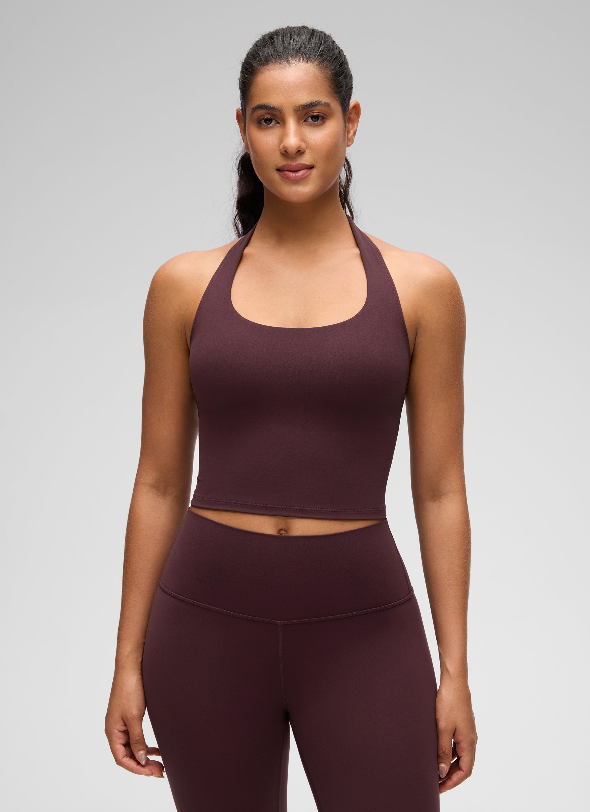 CRZ YOGA Áo lót thể thao kiểu halter dáng dài dành cho nữ, thuộc bộ sưu tập “ Butterluxe ”, màu Ripe Plum