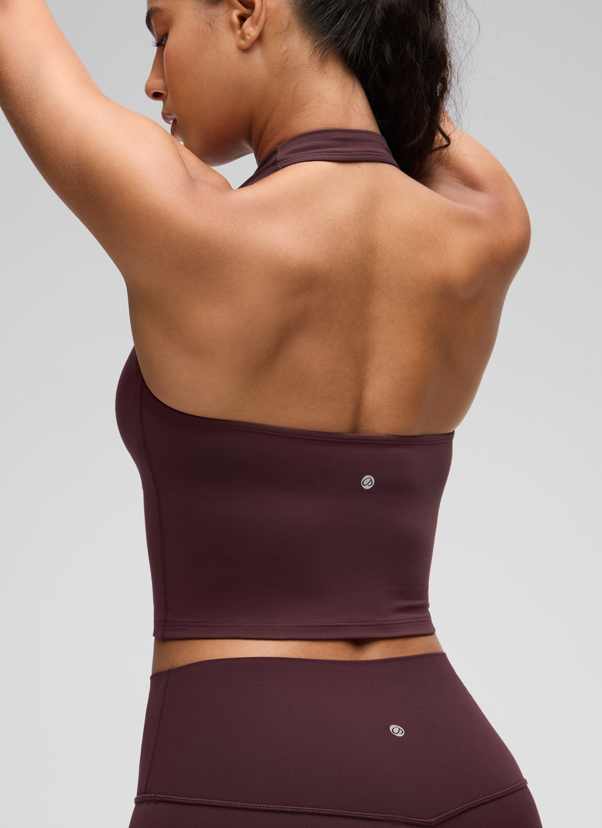 CRZ YOGA Áo lót thể thao kiểu halter dáng dài dành cho nữ, thuộc bộ sưu tập “ Butterluxe ”, màu Ripe Plum