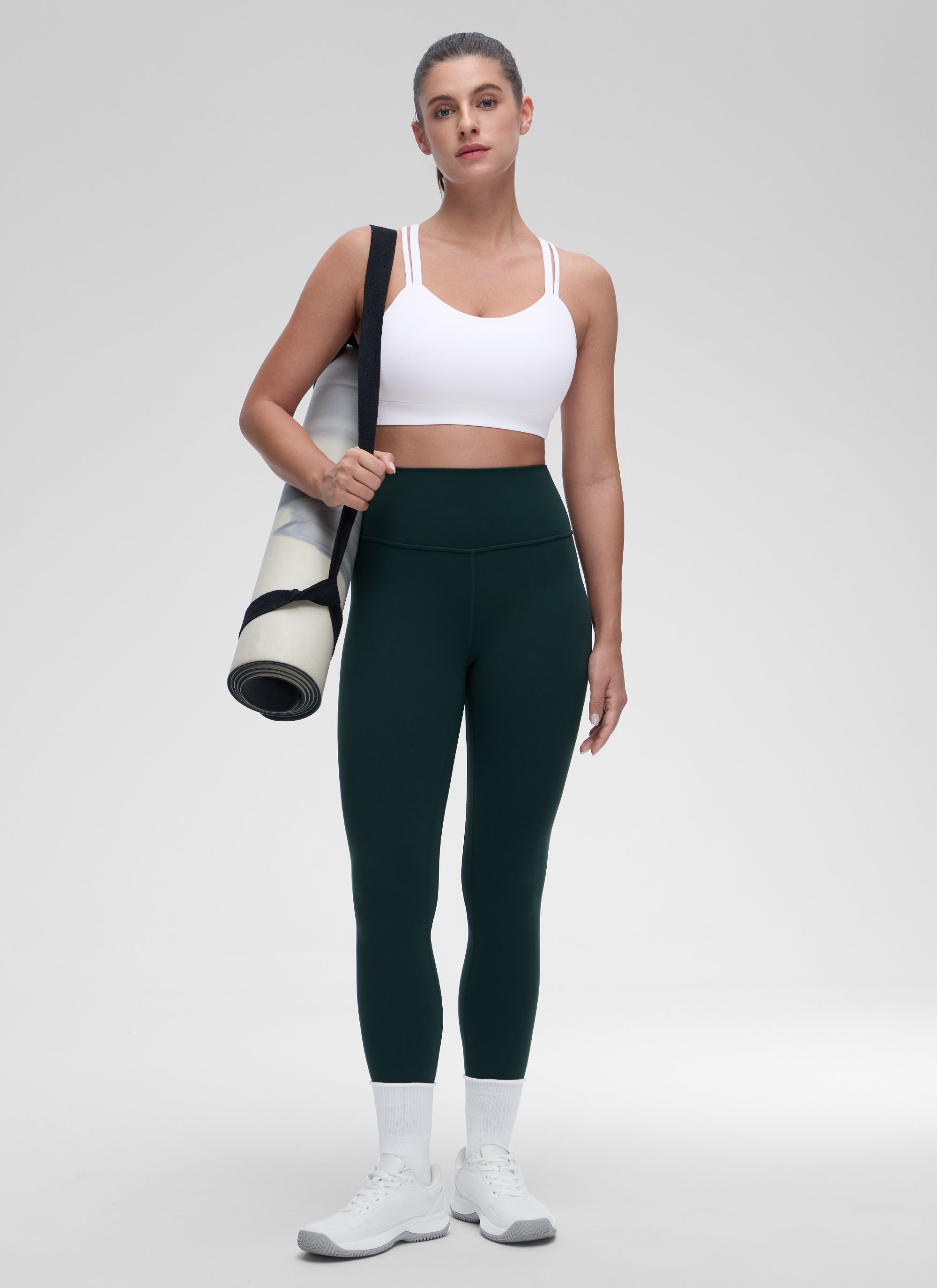 Áo lót thể thao CRZ YOGA dành cho nữ, kiểu dáng nhẹ nhàng, hỗ trợ vừa phải, dây đeo đôi, màu trắng