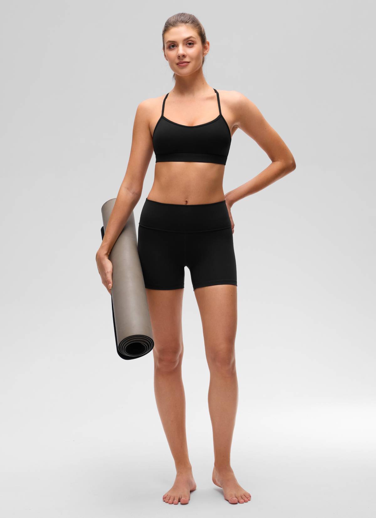 Áo lót thể thao CRZ YOGA dành cho nữ, kiểu cổ tròn và dây chéo sau lưng, chất liệu vải " Butterluxe ", màu đen