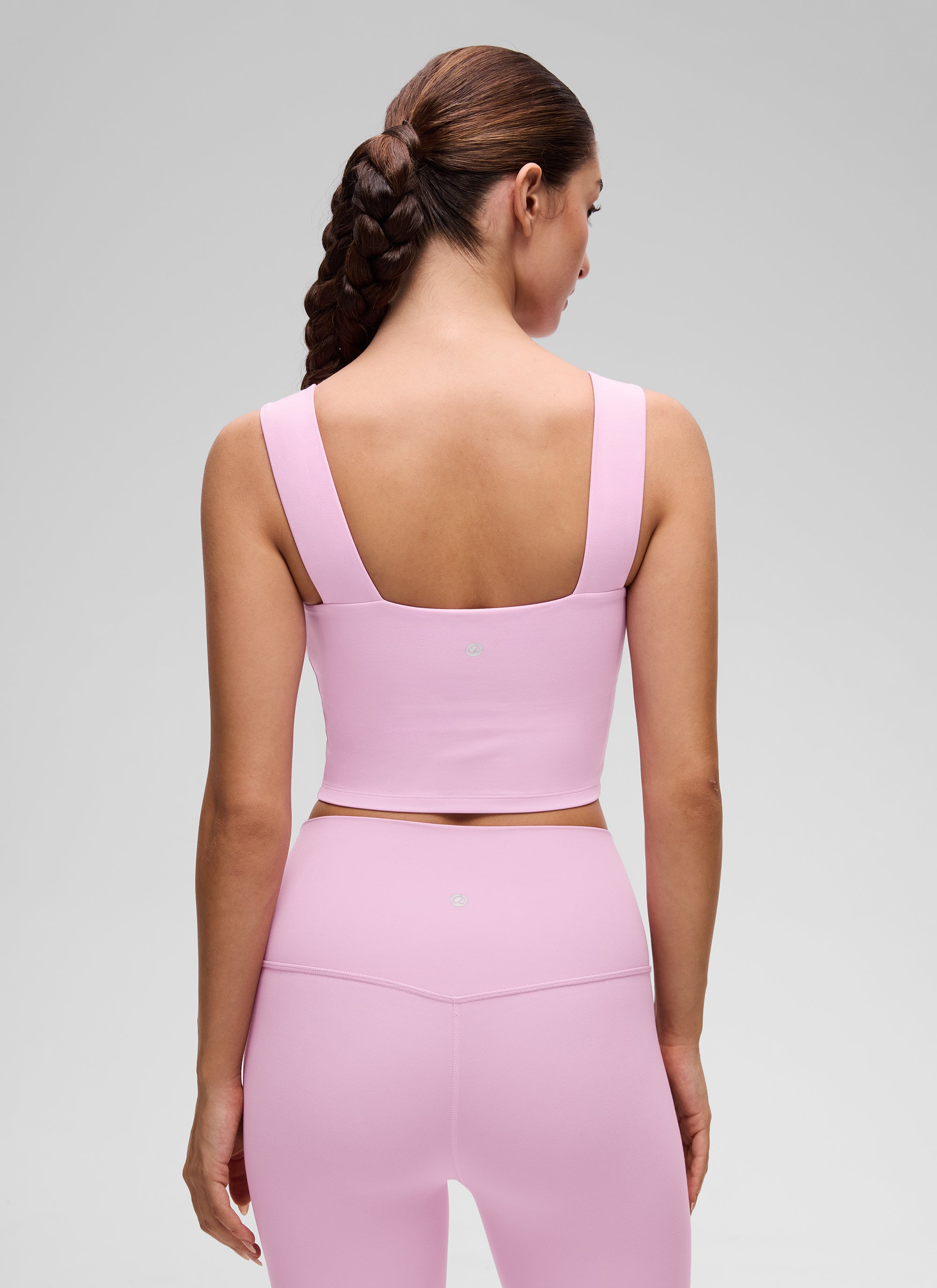 CRZ YOGA Áo thun crop top cổ vuông dành cho nữ, có áo lót tích hợp, họa tiết “ Butterluxe ”, màu hồng Vita
