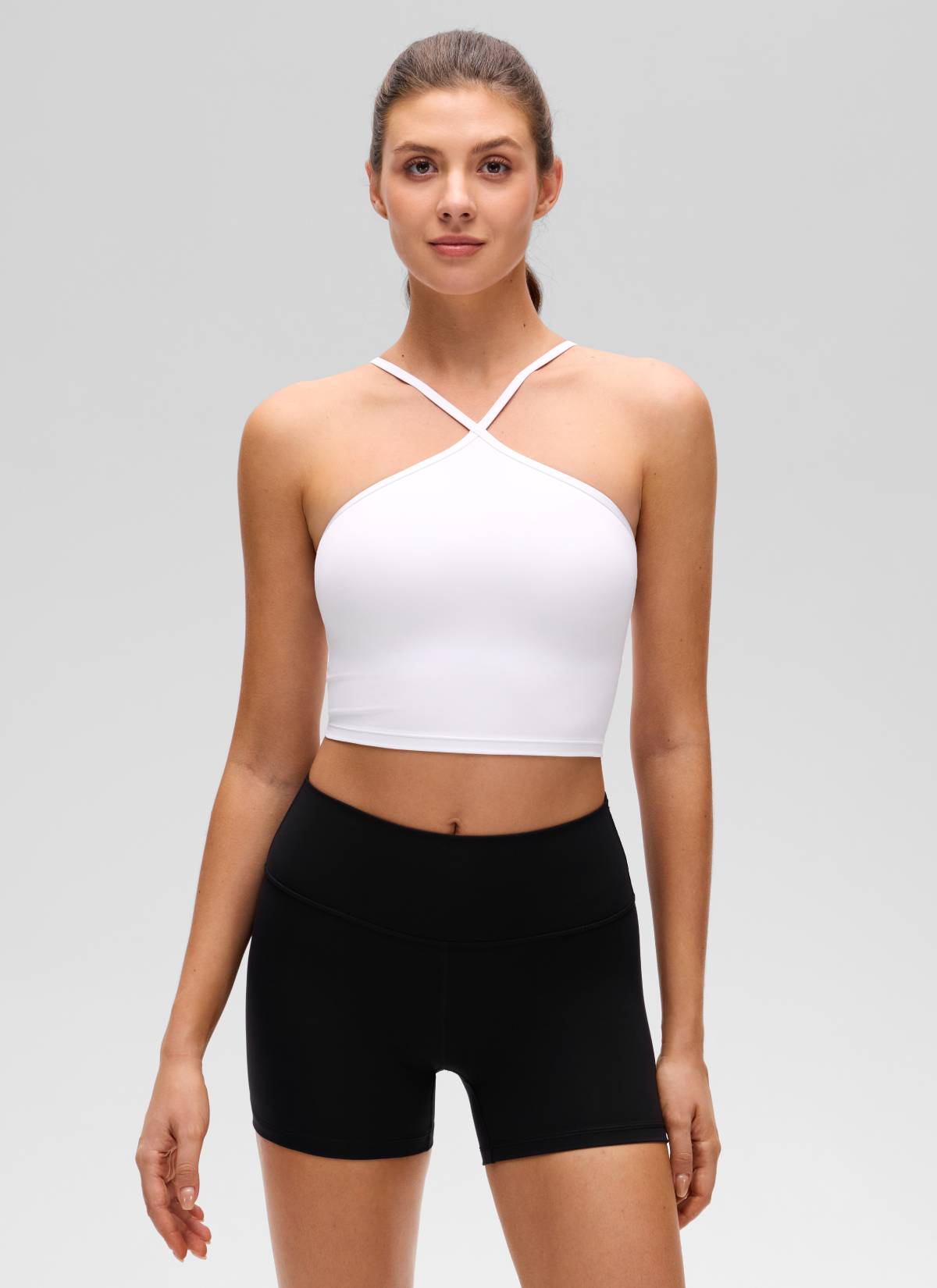 CRZ YOGA Áo thun yoga ngắn tay kiểu halter chéo dành cho nữ, có áo lót tích hợp, họa tiết “ Butterluxe ”, màu trắng