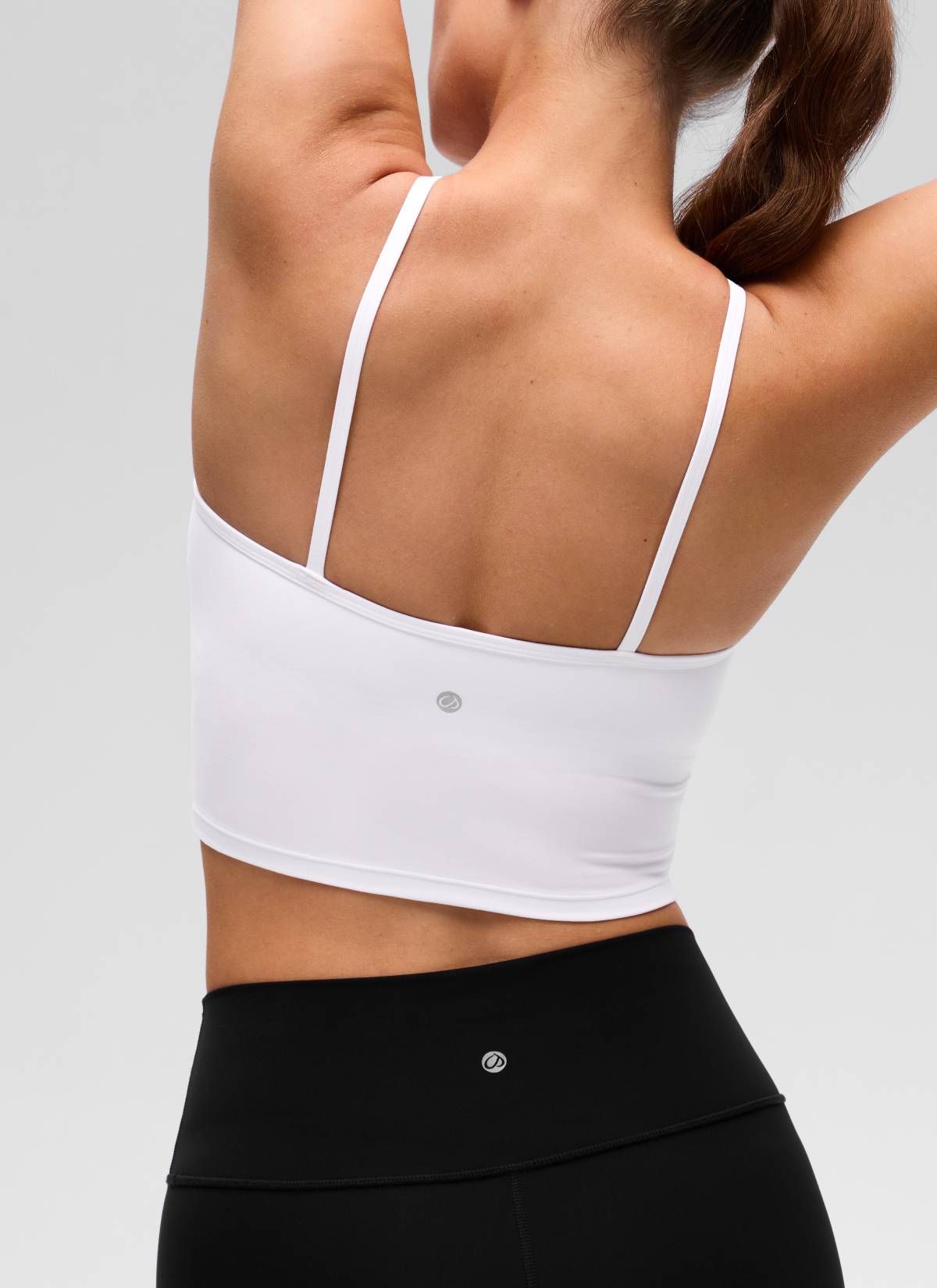 CRZ YOGA Áo thun yoga ngắn tay kiểu halter chéo dành cho nữ, có áo lót tích hợp, họa tiết “ Butterluxe ”, màu trắng