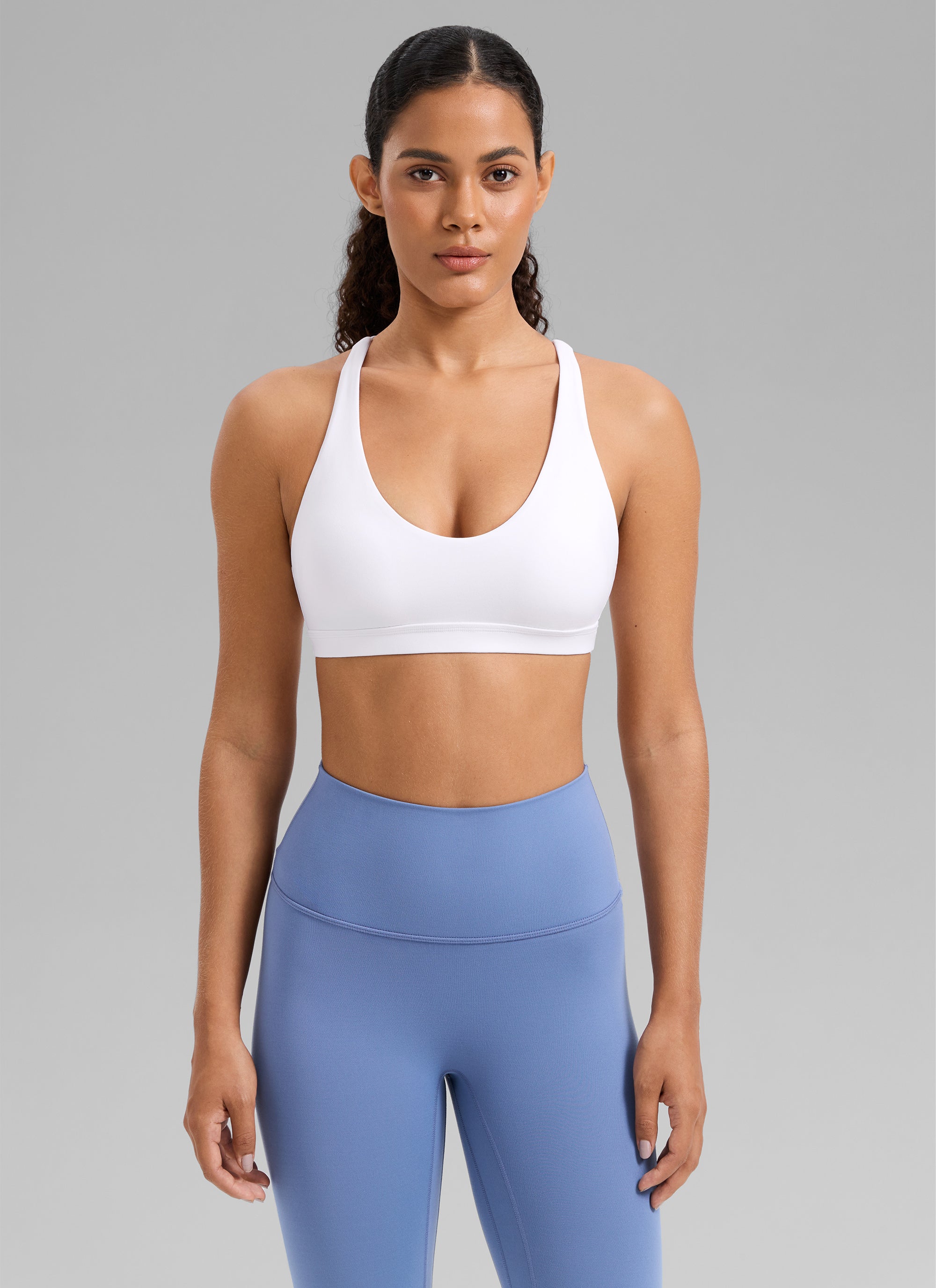 Áo lót thể thao CRZ YOGA dành cho nữ, kiểu cổ chữ U và dây chéo sau lưng, màu trắng, dành cho tập luyện với thiết kế “ Butterlift ”