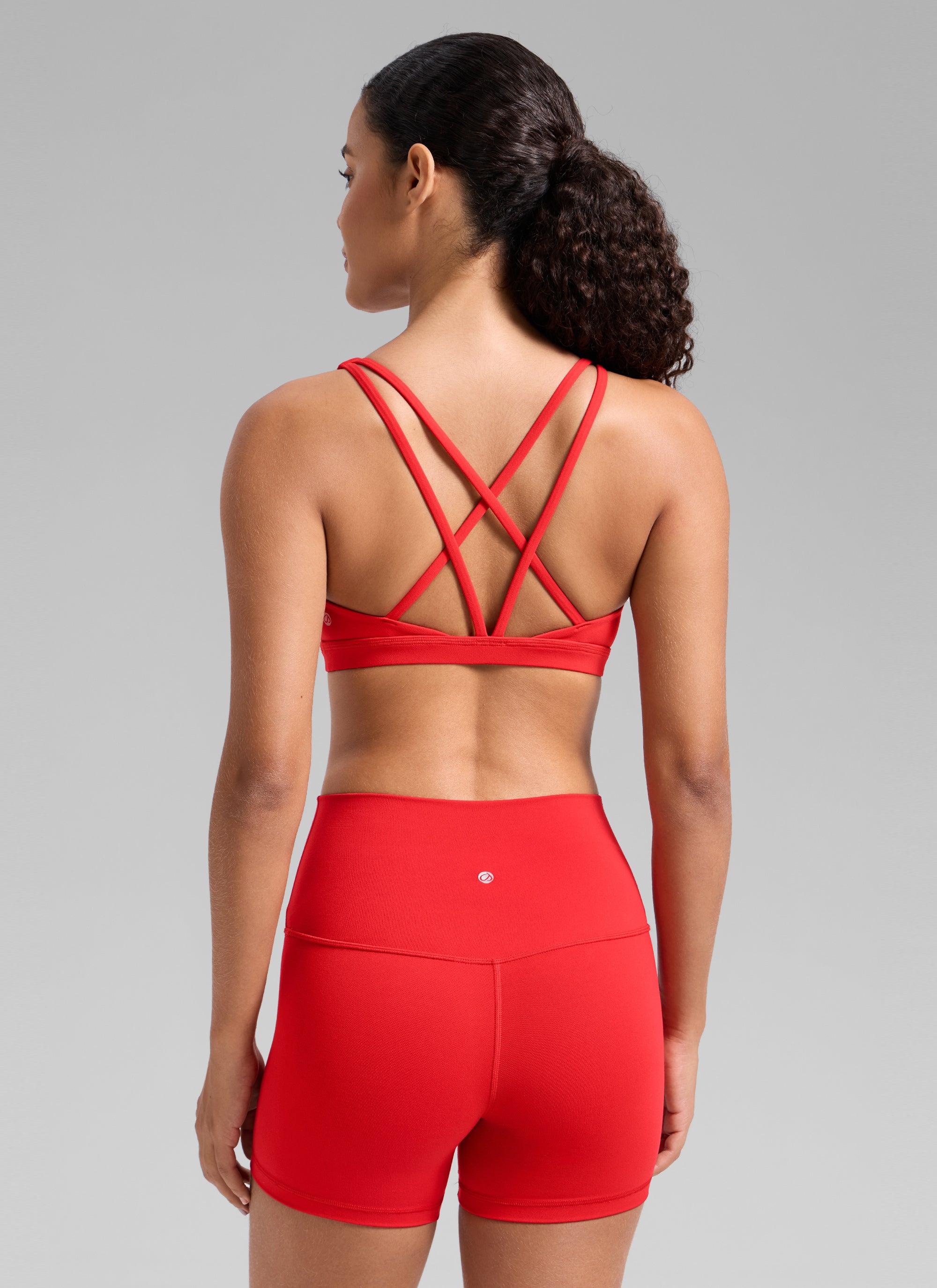 Áo lót thể thao CRZ YOGA dành cho nữ, kiểu cổ chữ U và dây chéo sau lưng, dành cho tập luyện, màu đỏ đậm, thuộc dòng sản phẩm “ Butterlift ”