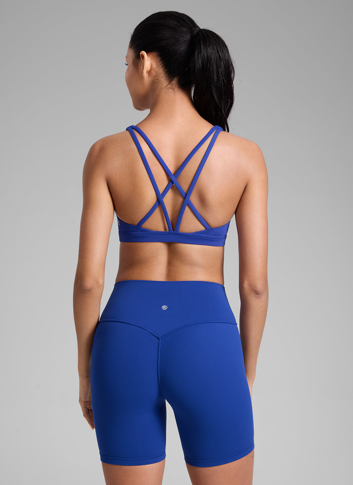 Butterlift Áo lót thể thao CRZ YOGA dành cho nữ, kiểu cổ chữ U và dây chéo sau lưng, dành cho tập luyện, màu xanh sóng