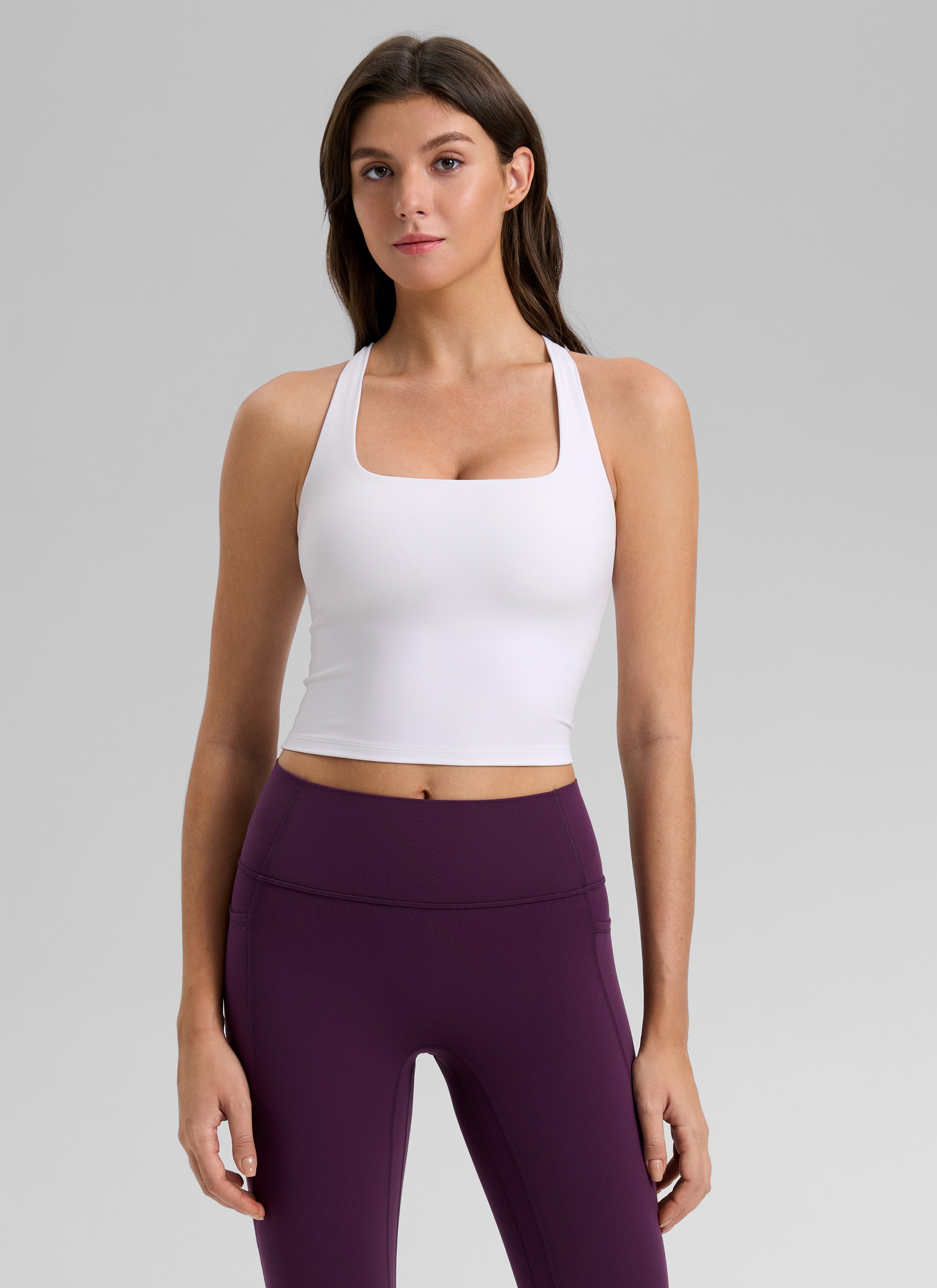 CRZ YOGA Áo thun tập thể dục dành cho nữ kiểu RacerBack, dáng ngắn, có phần nâng ngực, họa tiết “ Butterlift ”, màu trắng