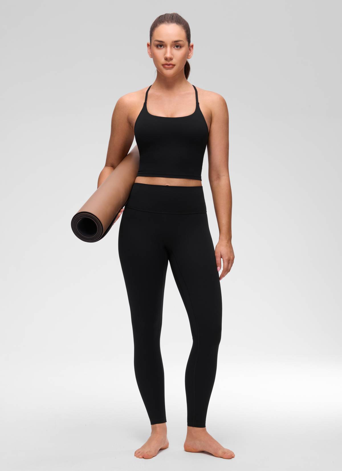 CRZ YOGA Áo thun nữ cổ chữ U, thiết kế xoắn lưng chéo, có áo lót tích hợp, họa tiết “ Butterluxe ”, màu đen