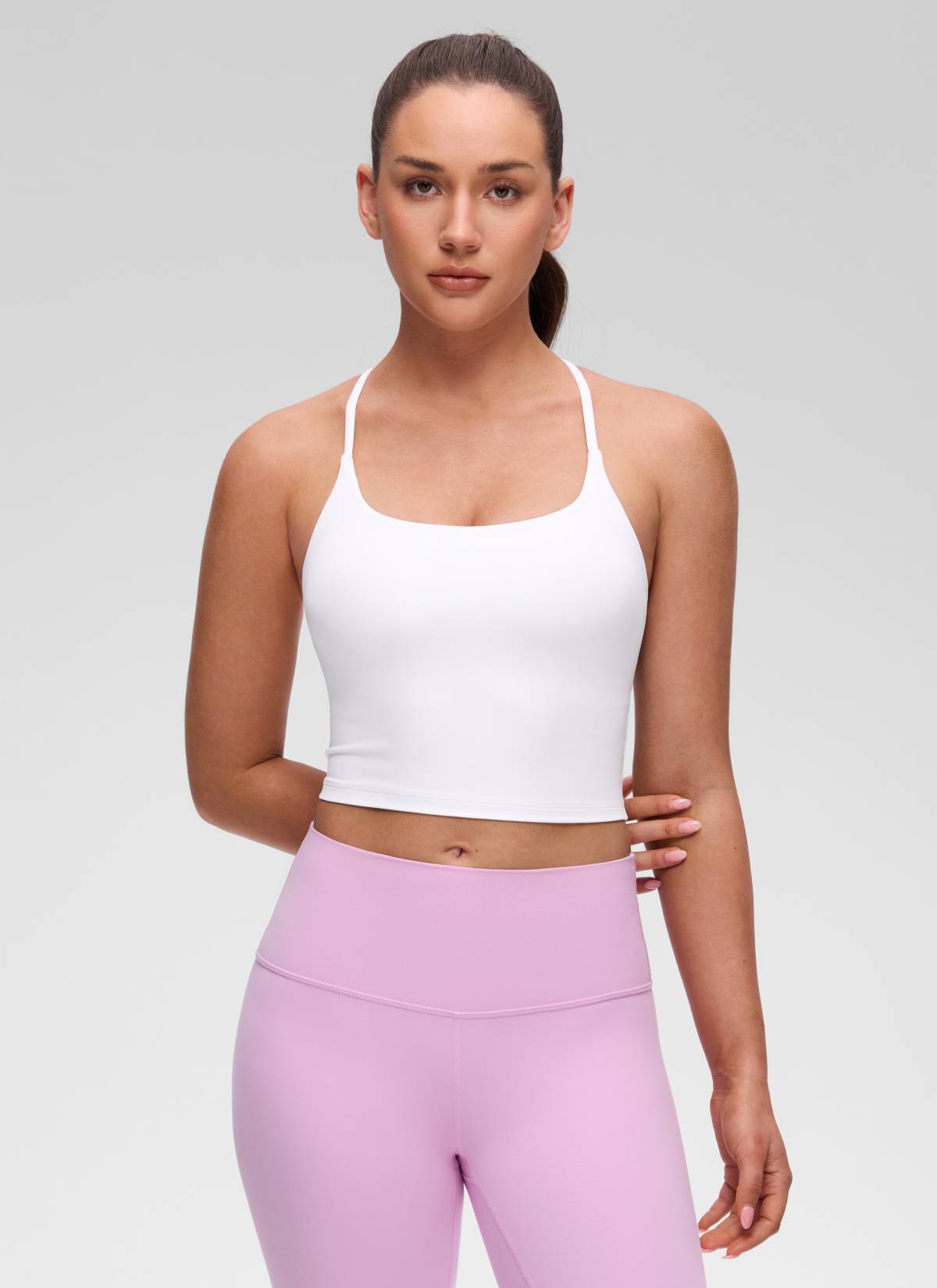 CRZ YOGA Áo thun nữ cổ chữ U, thiết kế xoắn lưng chéo, có áo lót tích hợp, họa tiết “ Butterluxe ”, màu trắng
