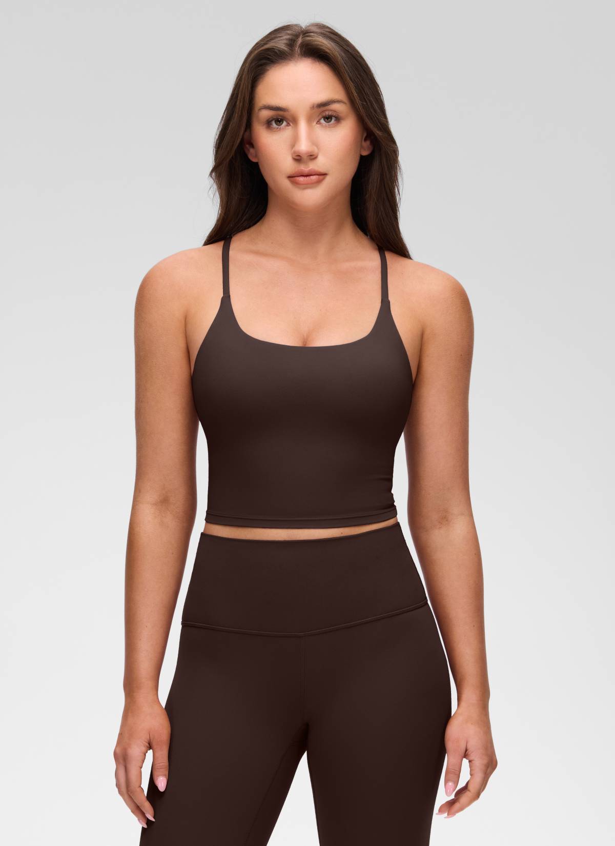 CRZ YOGA Áo thun nữ cổ chữ U, thiết kế xoắn lưng chéo, có áo lót tích hợp, họa tiết “ Butterluxe ”, màu nâu sô-cô-la nóng