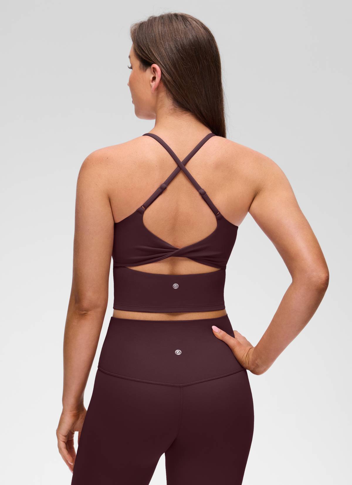 CRZ YOGA Áo thun nữ cổ chữ U, thiết kế xoắn lưng chéo, có áo lót tích hợp, họa tiết “ Butterluxe ”, màu Ripe Plum