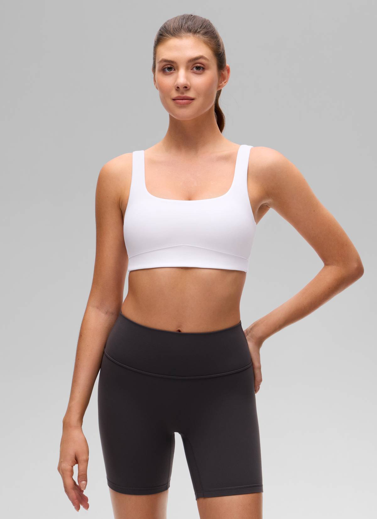 Áo lót thể thao CRZ YOGA dành cho nữ, kiểu dáng " Butterluxe ", cổ chữ U, độ nâng đỡ nhẹ, màu trắng