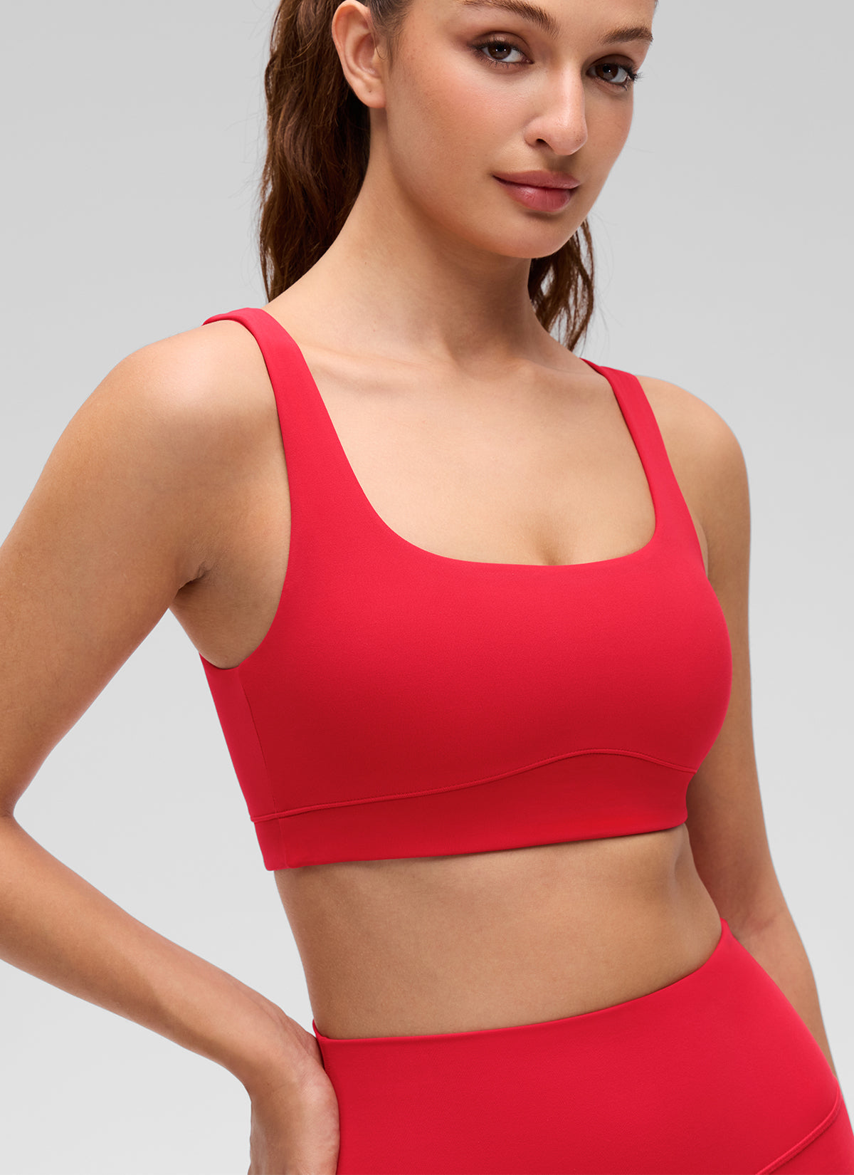 CRZ YOGA Áo lót thể thao dành cho nữ kiểu U-Back, hỗ trợ nhẹ, màu Đỏ Aurora, thuộc dòng " Butterluxe "