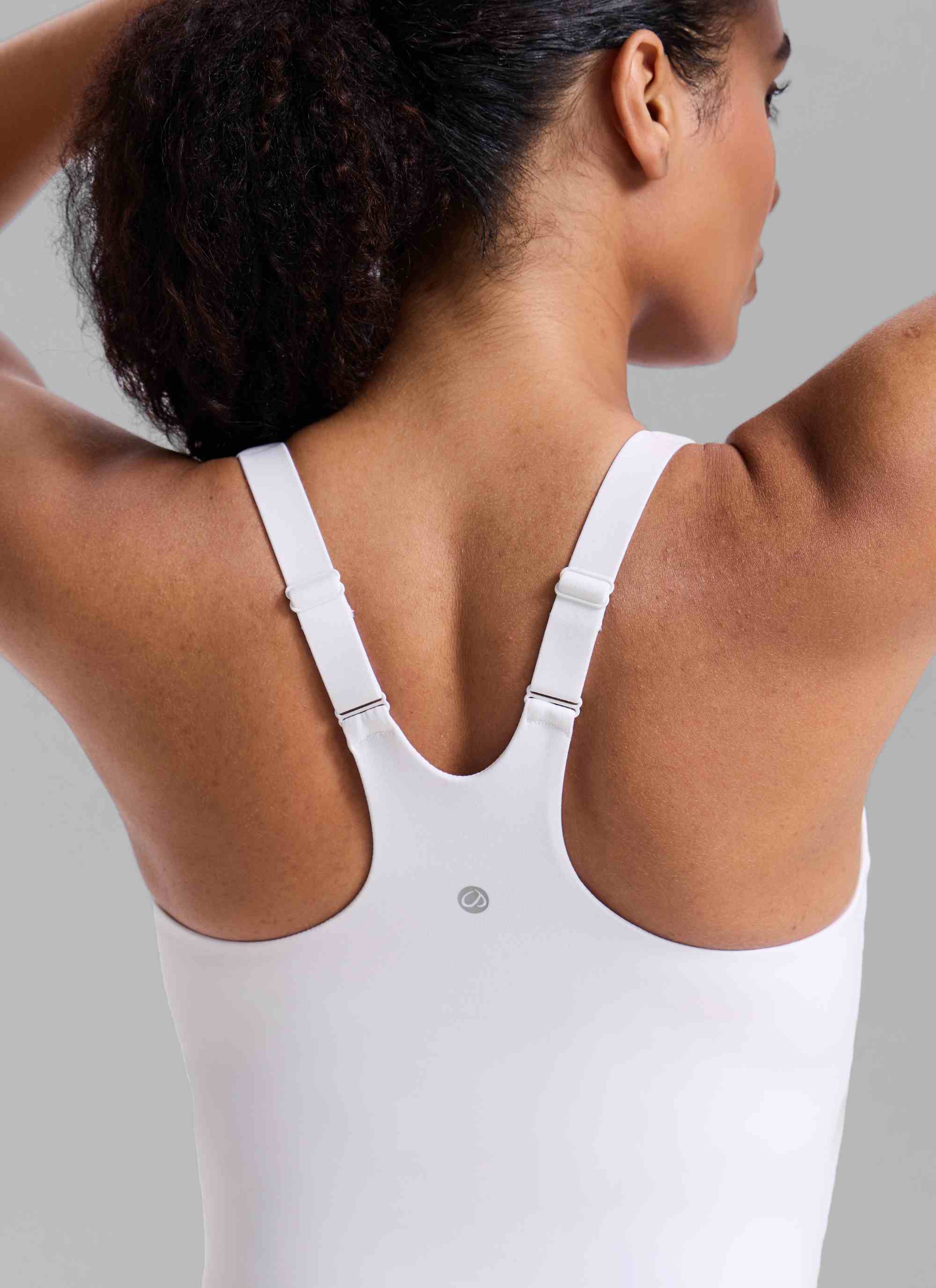 CRZ YOGA Áo thun tập luyện dành cho nữ kiểu cổ chữ V, lưng khoét sâu, có áo lót tích hợp, màu trắng - Dòng " Butterlift "