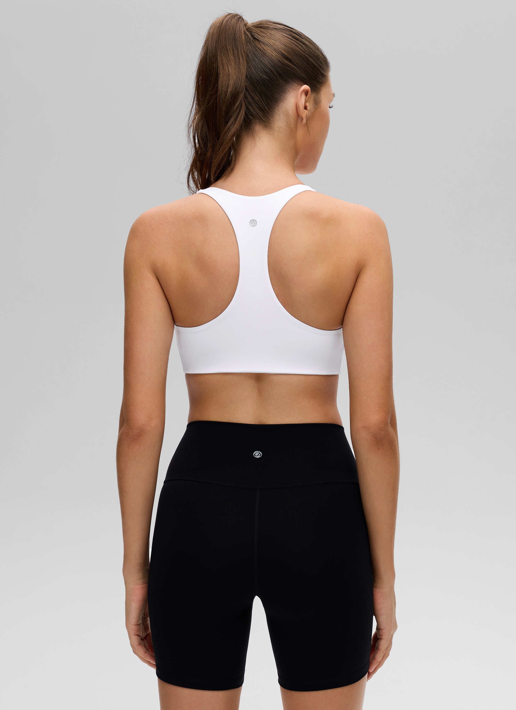 CRZ YOGA Áo yoga nữ kiểu cổ chữ V và lưng khoét sâu ( Butterluxe ) tích hợp áo lót thể thao, màu trắng