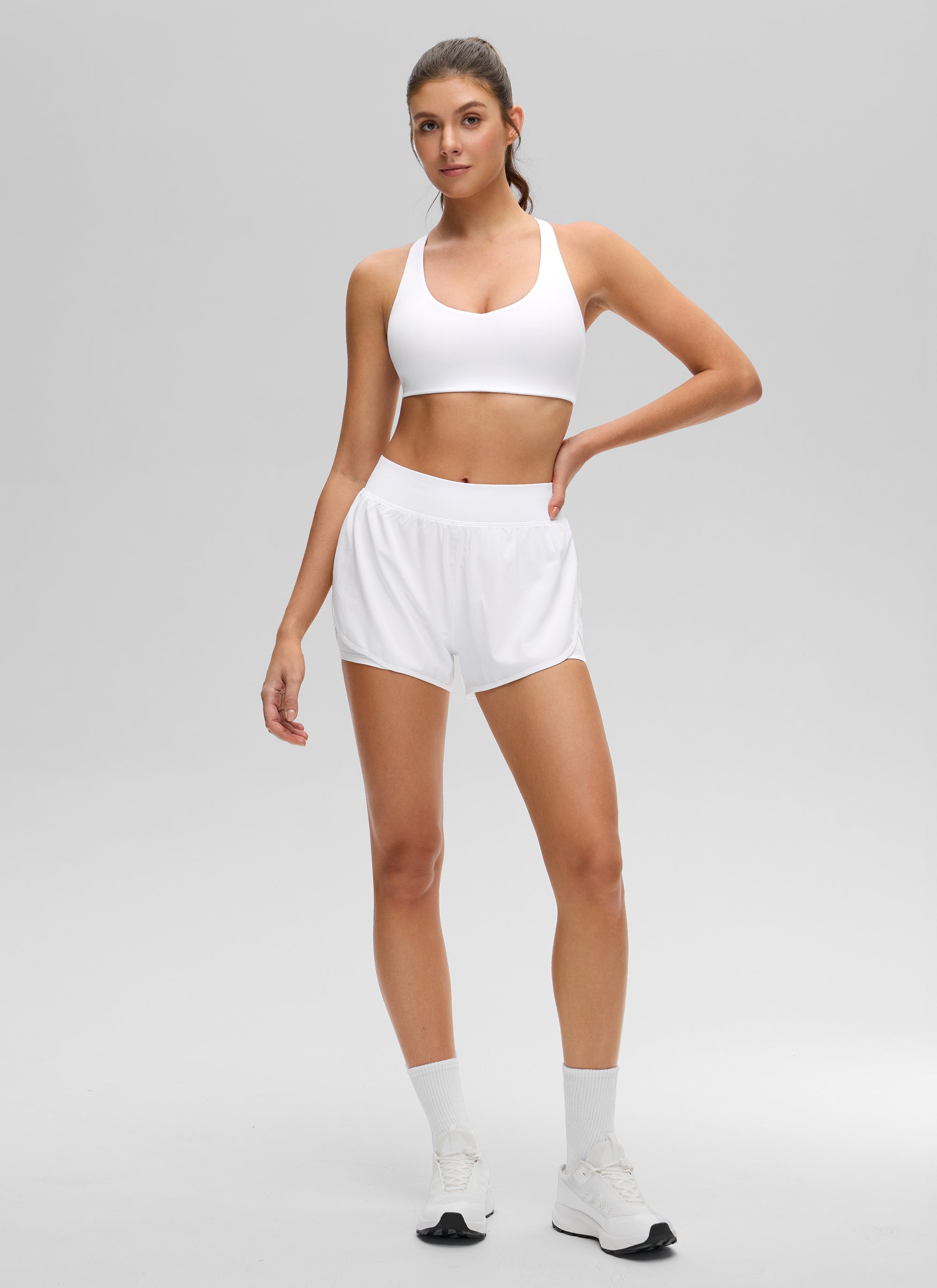 CRZ YOGA Áo yoga nữ kiểu cổ chữ V và lưng khoét sâu ( Butterluxe ) tích hợp áo lót thể thao, màu trắng