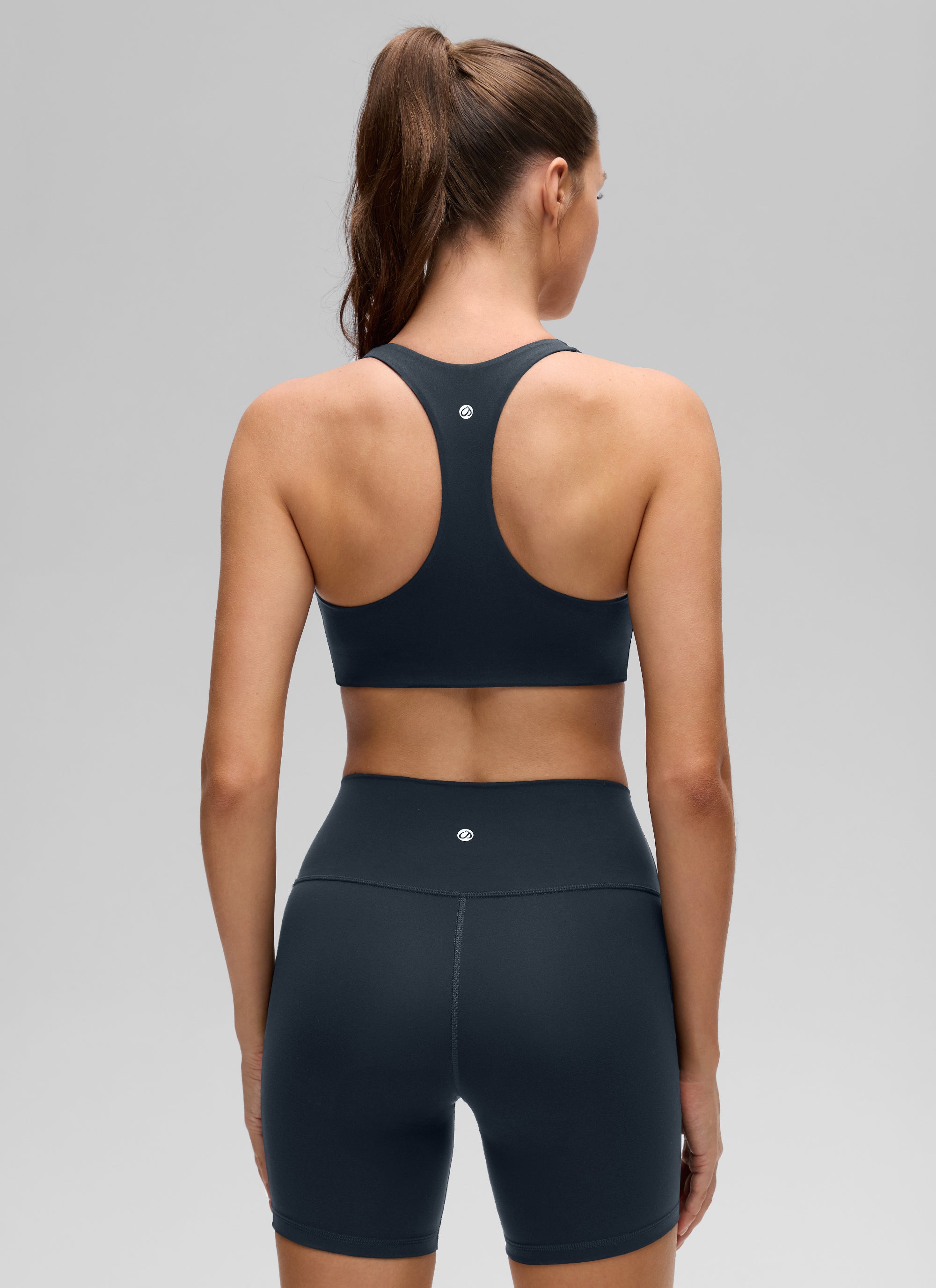 CRZ YOGA Áo yoga nữ kiểu cổ chữ V và lưng bơi ( Butterluxe ) có áo lót thể thao tích hợp, màu xanh navy đậm