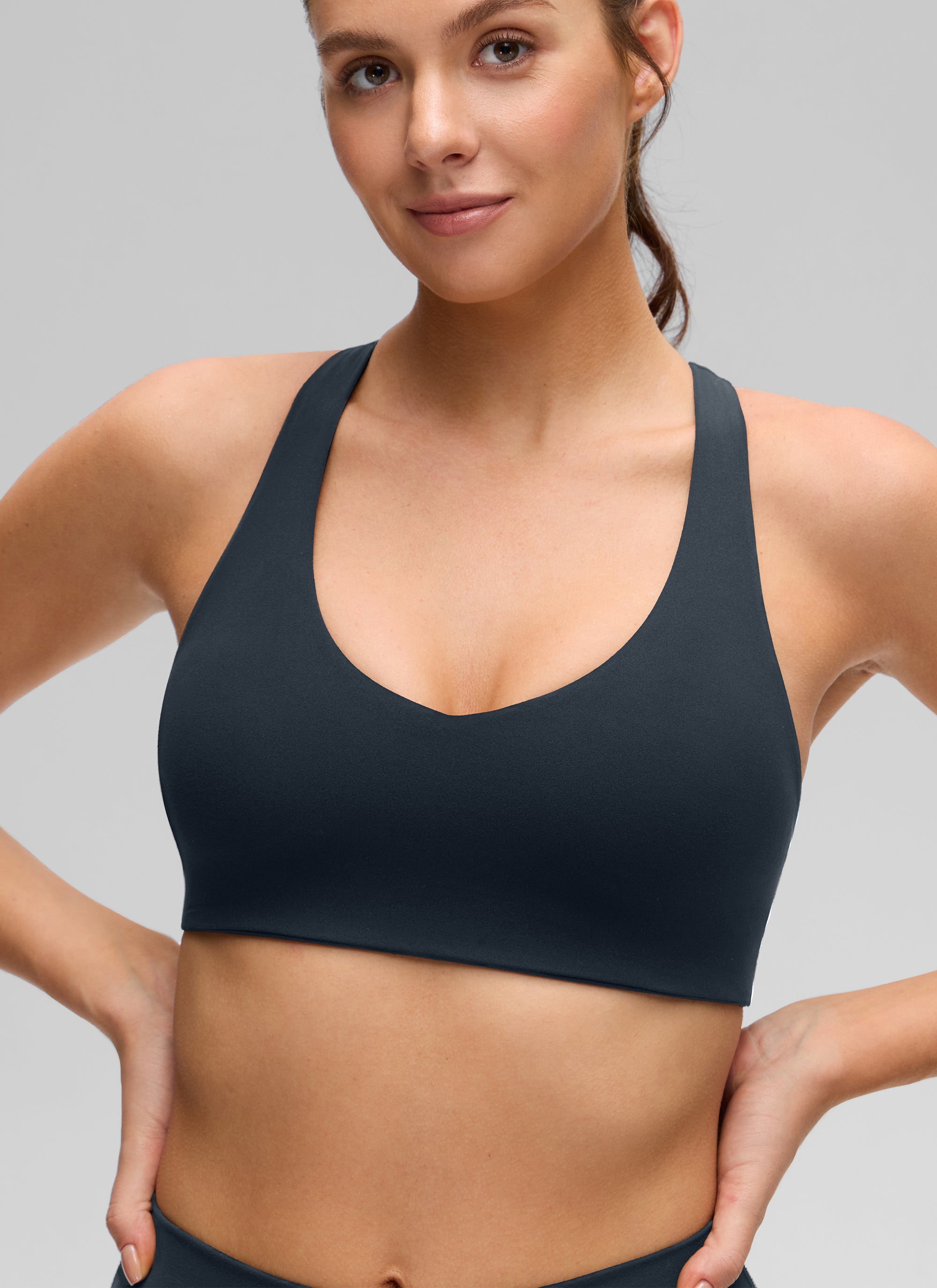 CRZ YOGA Áo yoga nữ kiểu cổ chữ V và lưng bơi ( Butterluxe ) có áo lót thể thao tích hợp, màu xanh navy đậm