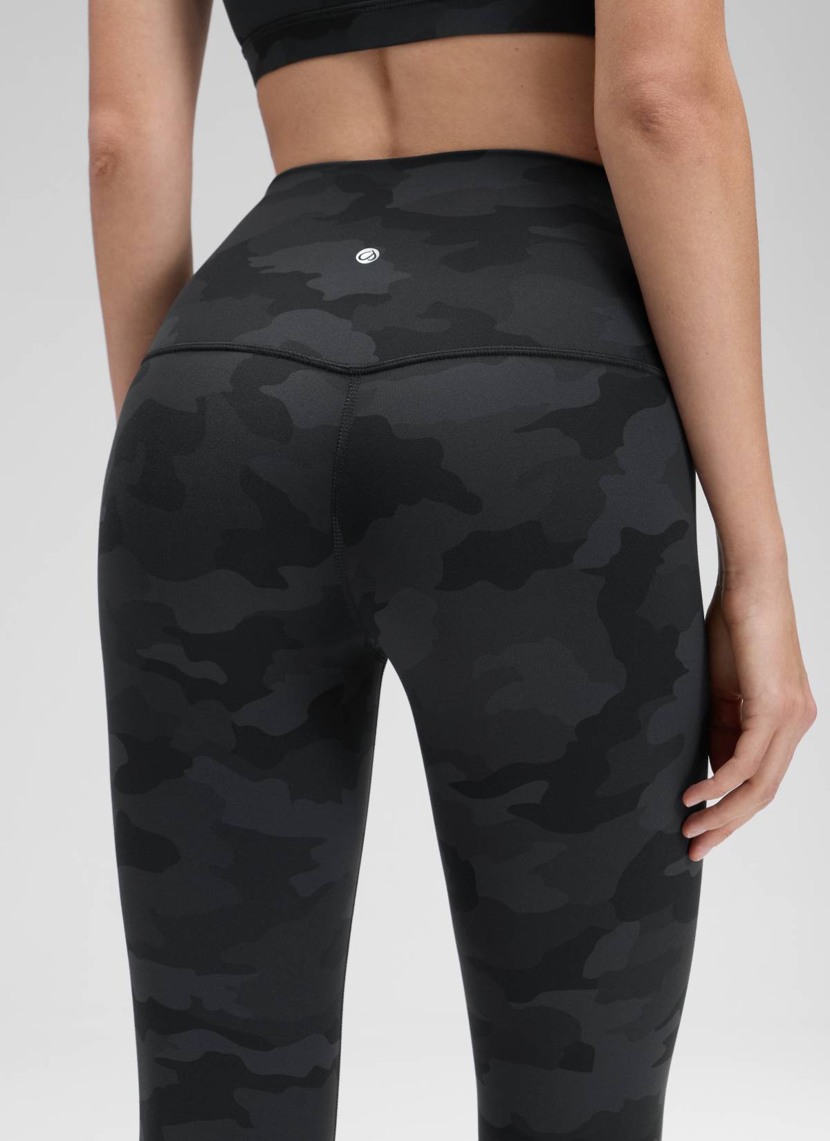 CRZ YOGA Quần legging yoga nữ kiểu Lounge High Rise, chất liệu vải dệt kim co giãn ( Butterluxe ), chiều dài 19 inch, màu xám đậm họa tiết ngụy trang, size 2