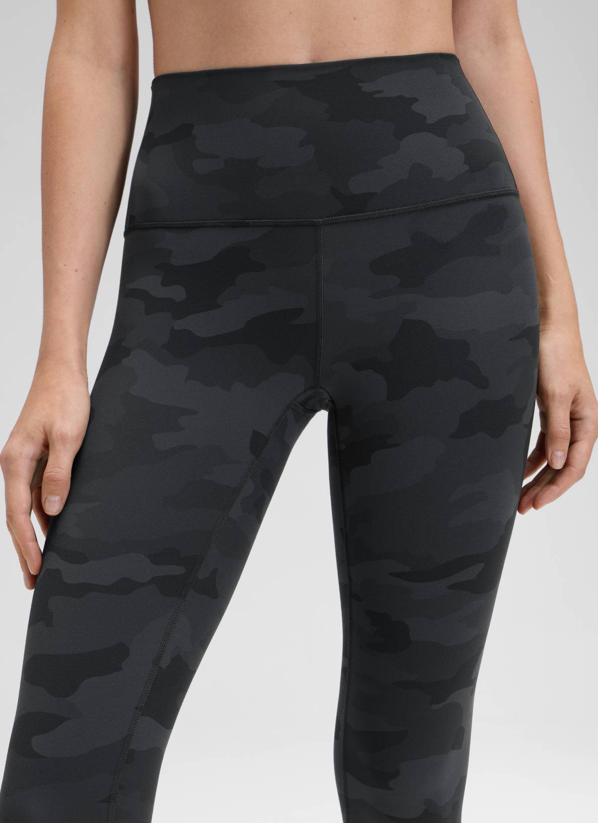 CRZ YOGA Quần legging yoga nữ kiểu Lounge High Rise, chất liệu vải dệt kim co giãn ( Butterluxe ), chiều dài 19 inch, màu xám đậm họa tiết ngụy trang, size 2